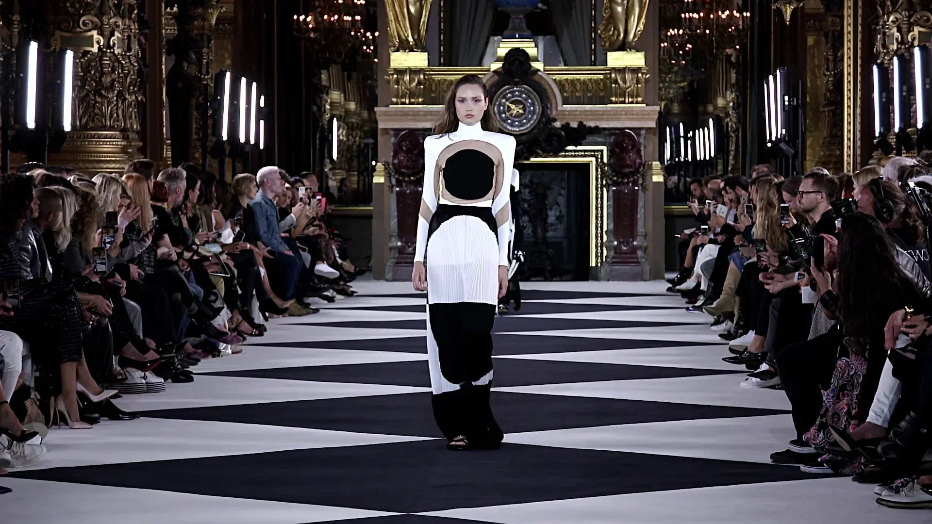 Balmain for Women: A Legacy of Elegance and Power