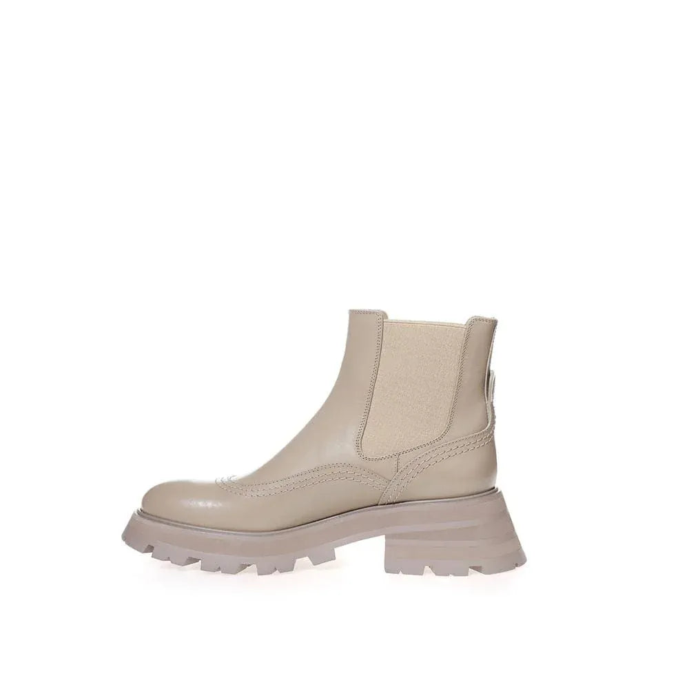 Alexander McQueen Alexander McQueen Chunky Sole Chelsea Ankle Boots