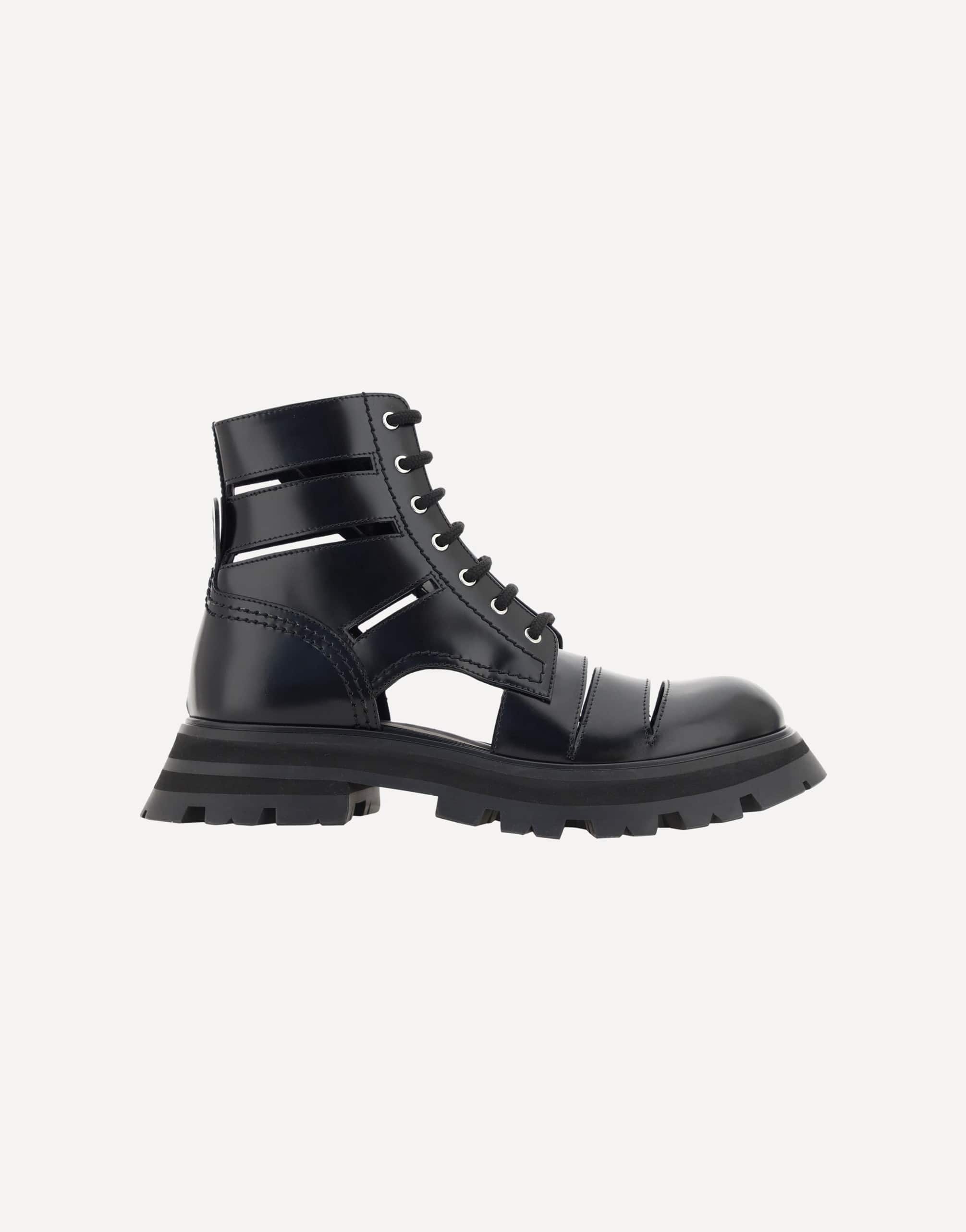 Alexander McQueen Alexander McQueen Wander Combat Boots