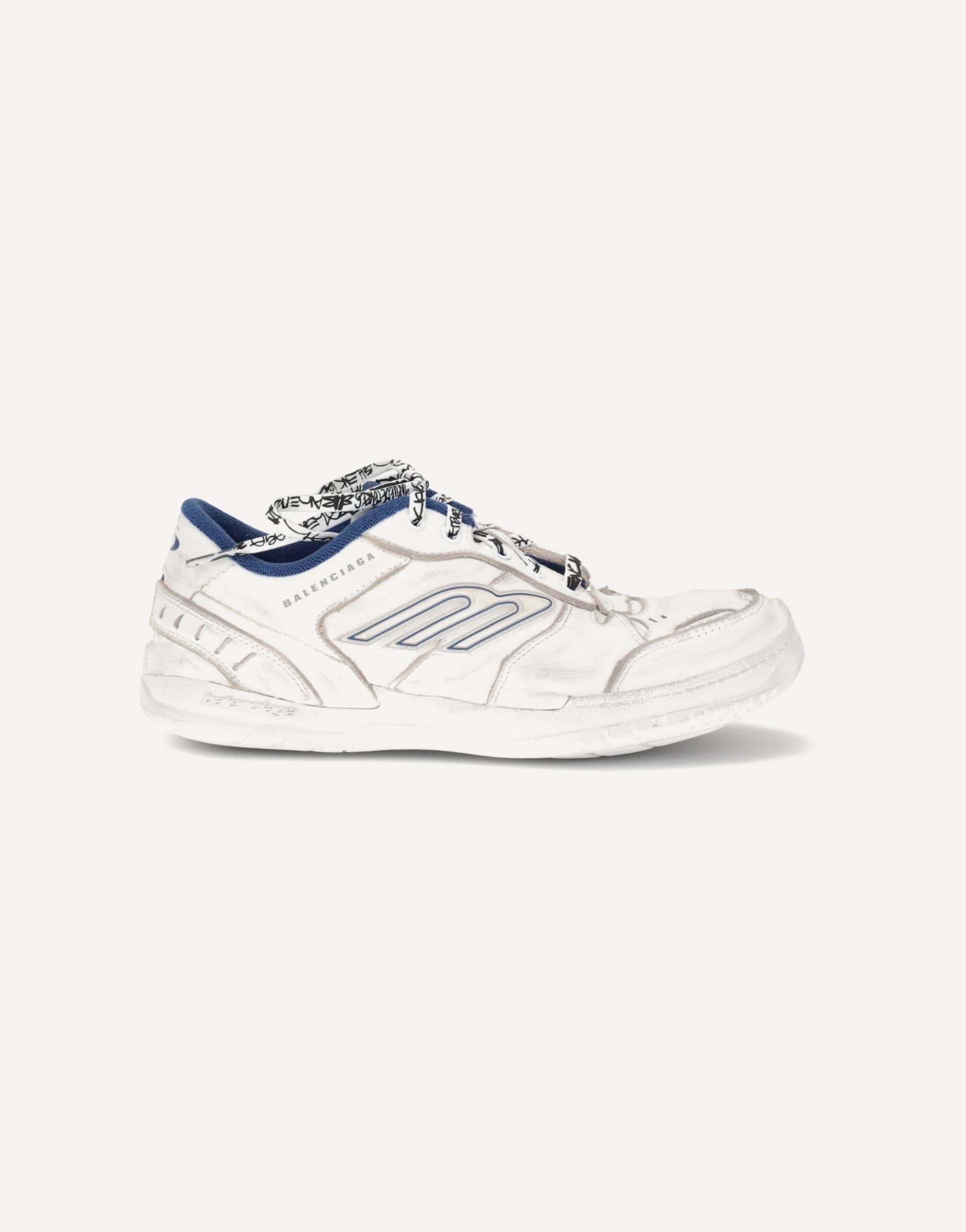 Balenciaga Hamptons Worn-Out Sneakers