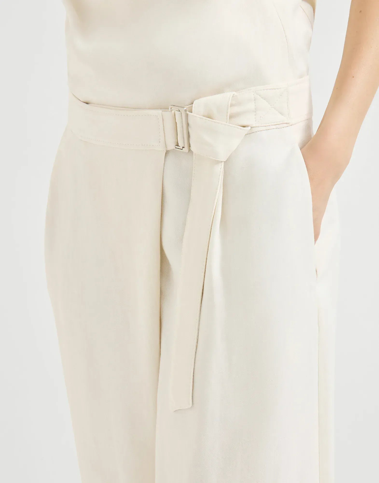 Brunello Cucinelli Viscose-Linen Blend Twill Sartorial Wrap Trousers