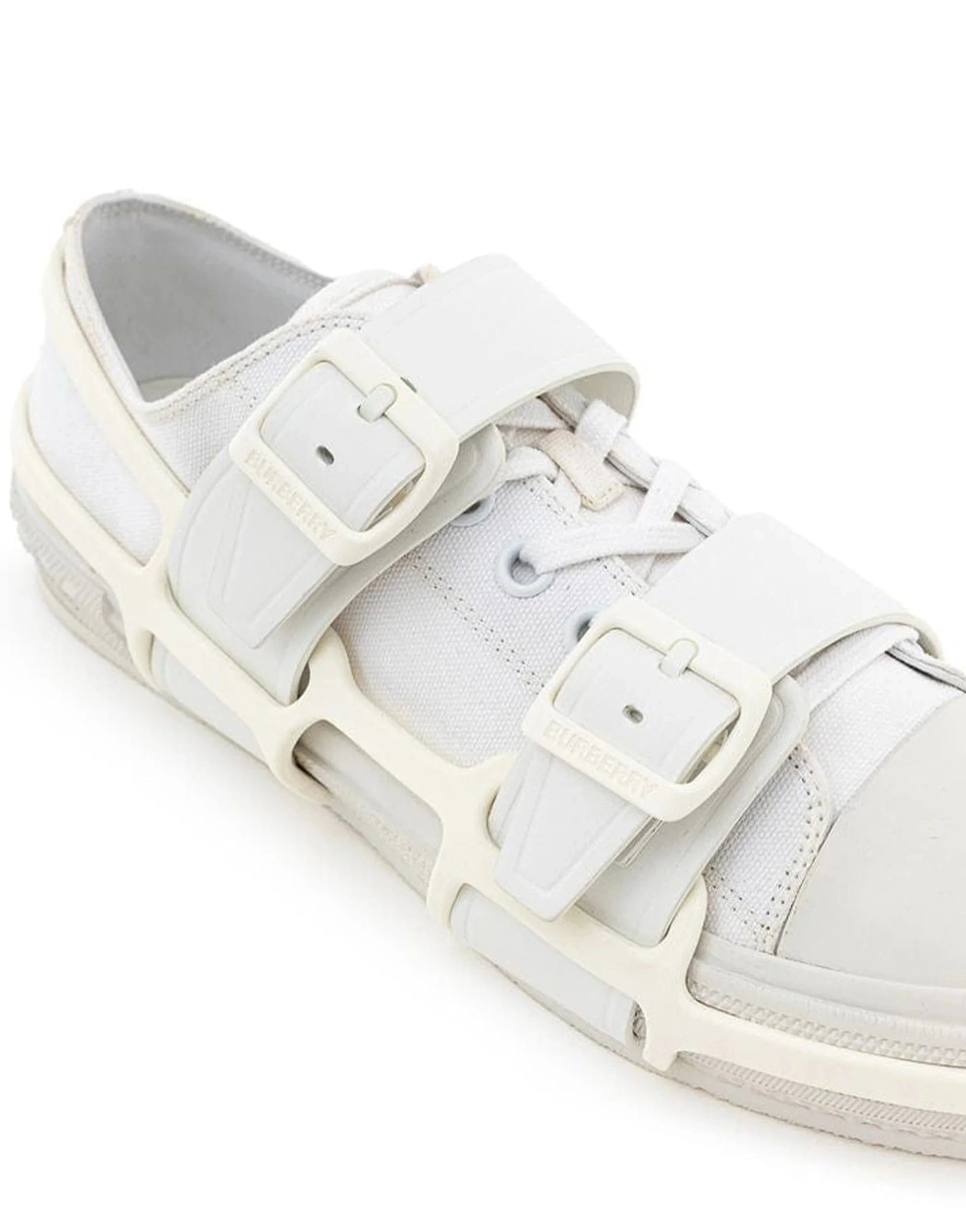 Burberry sneakers met gegraveerd logo en rubberen details