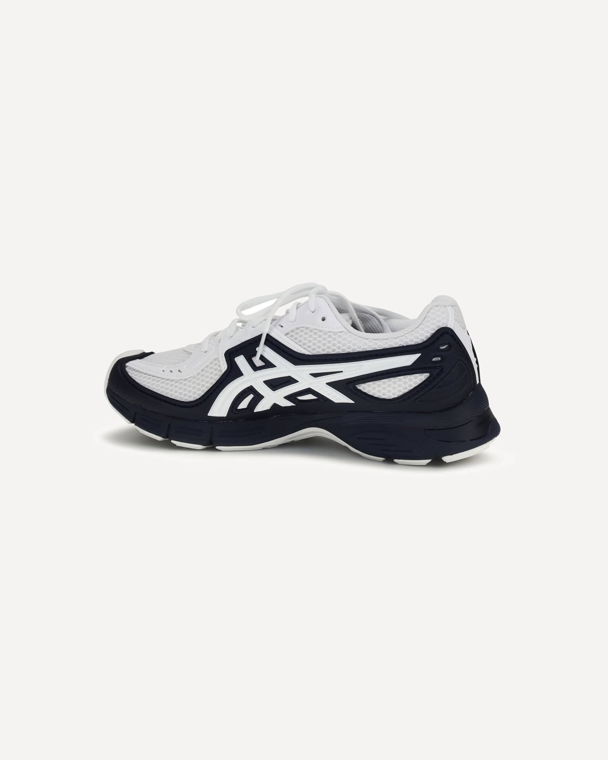 Comme Des Garçons Panelled Logo Sneakers