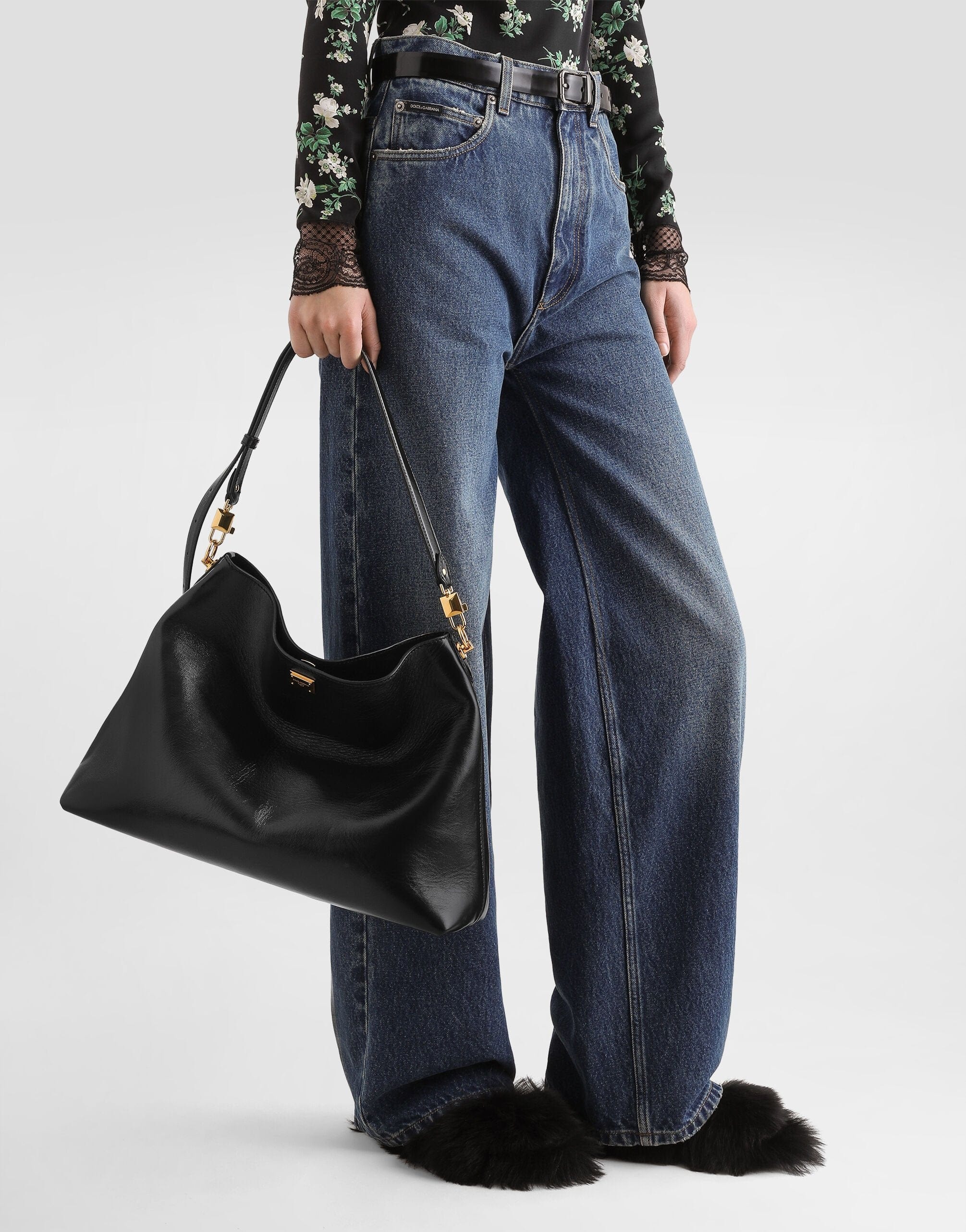 Dolce & Gabbana Black Large Vittoria Shoulder Bag