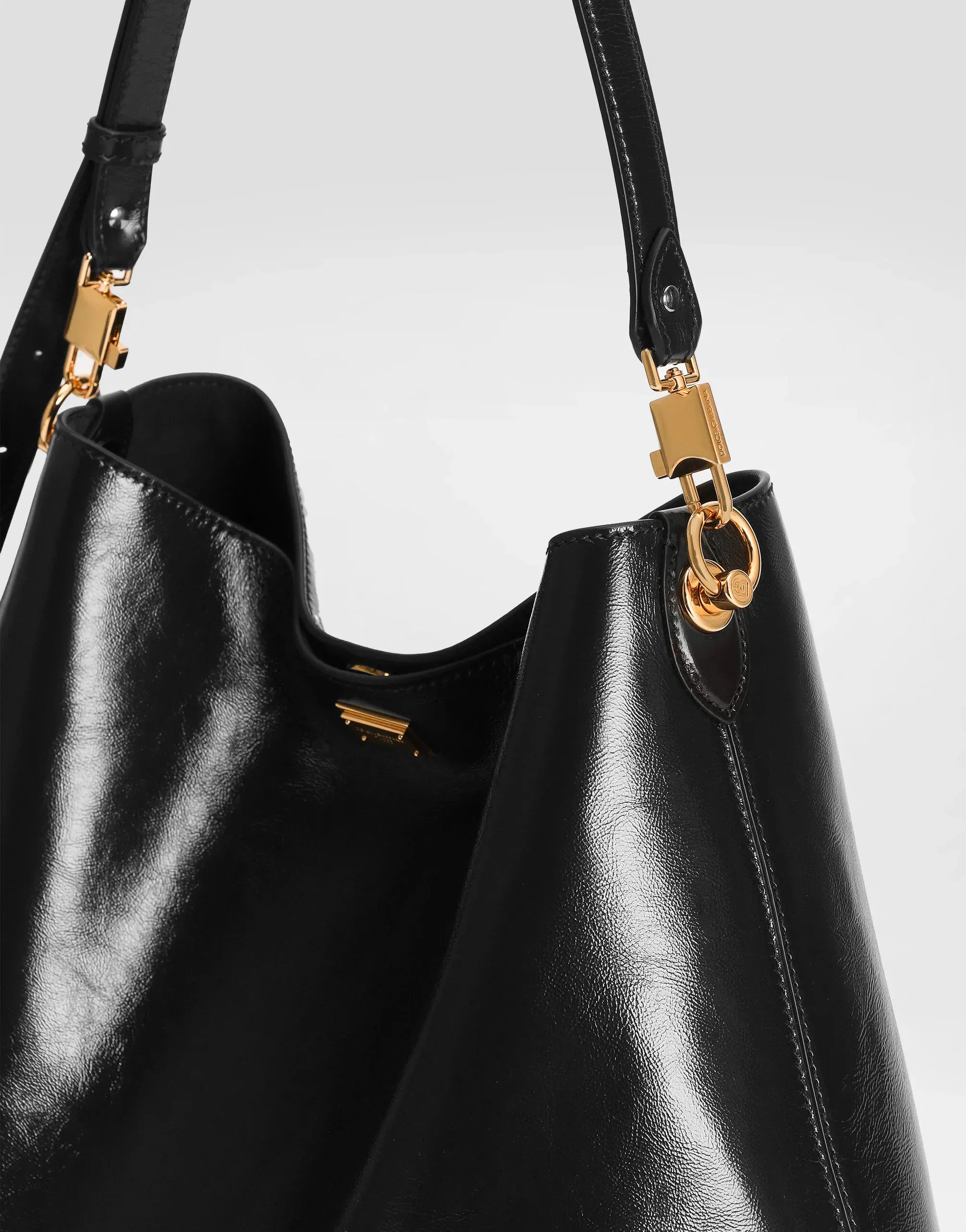 Dolce & Gabbana Black Large Vittoria Shoulder Bag