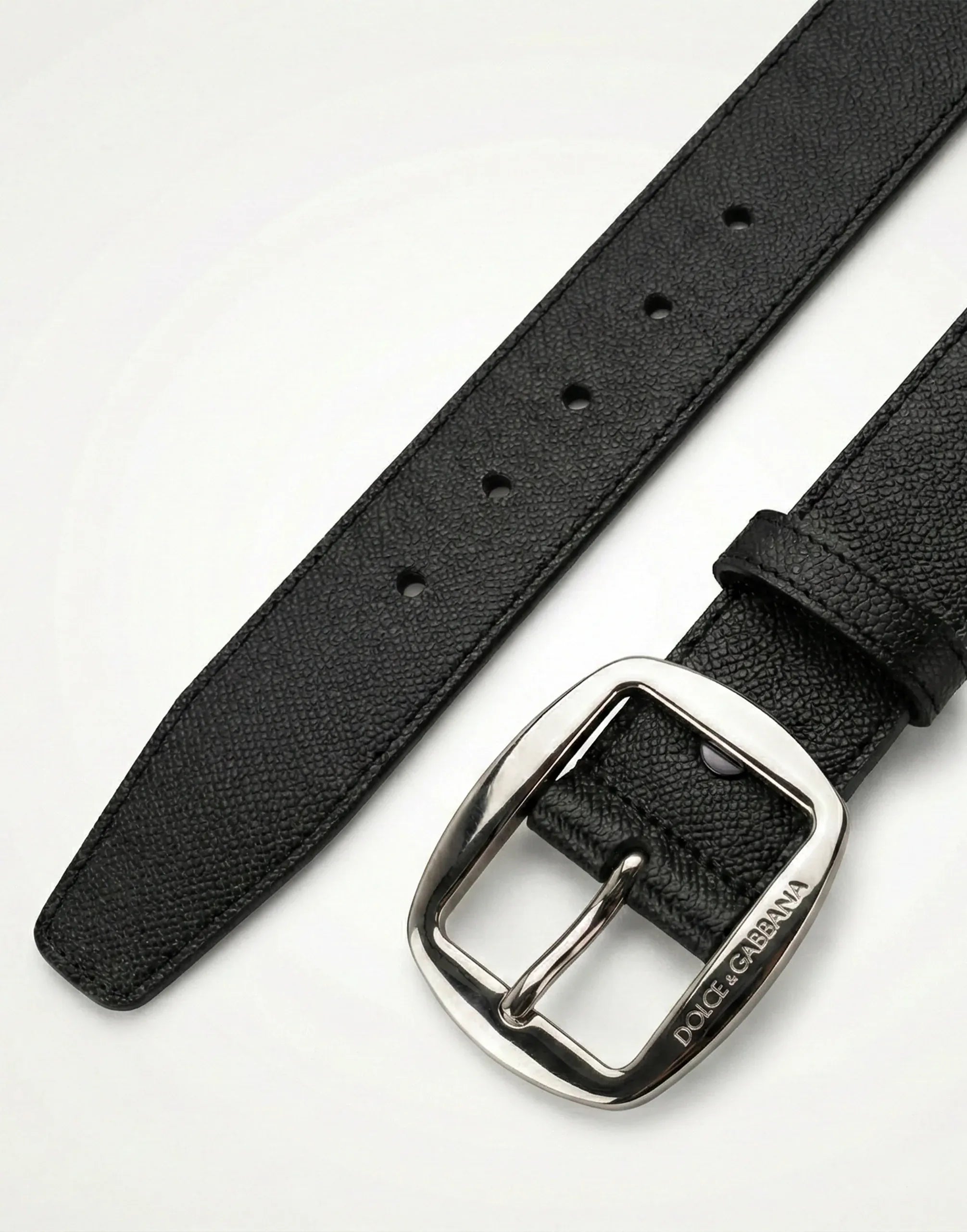 Dolce & Gabbana Black Leather Belt With Logo Buckle