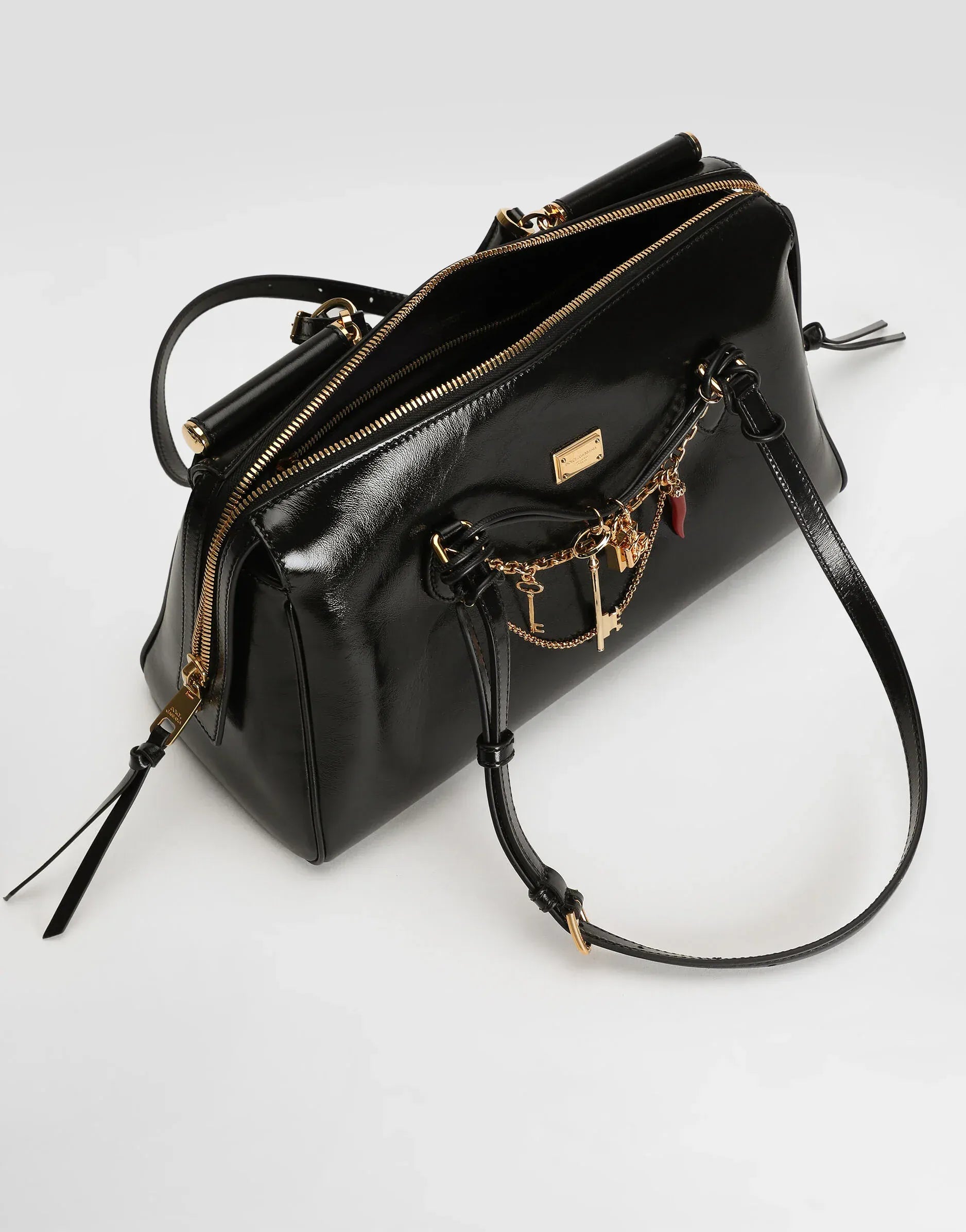 Dolce & Gabbana Black Medium Vittoria Leather Handbag