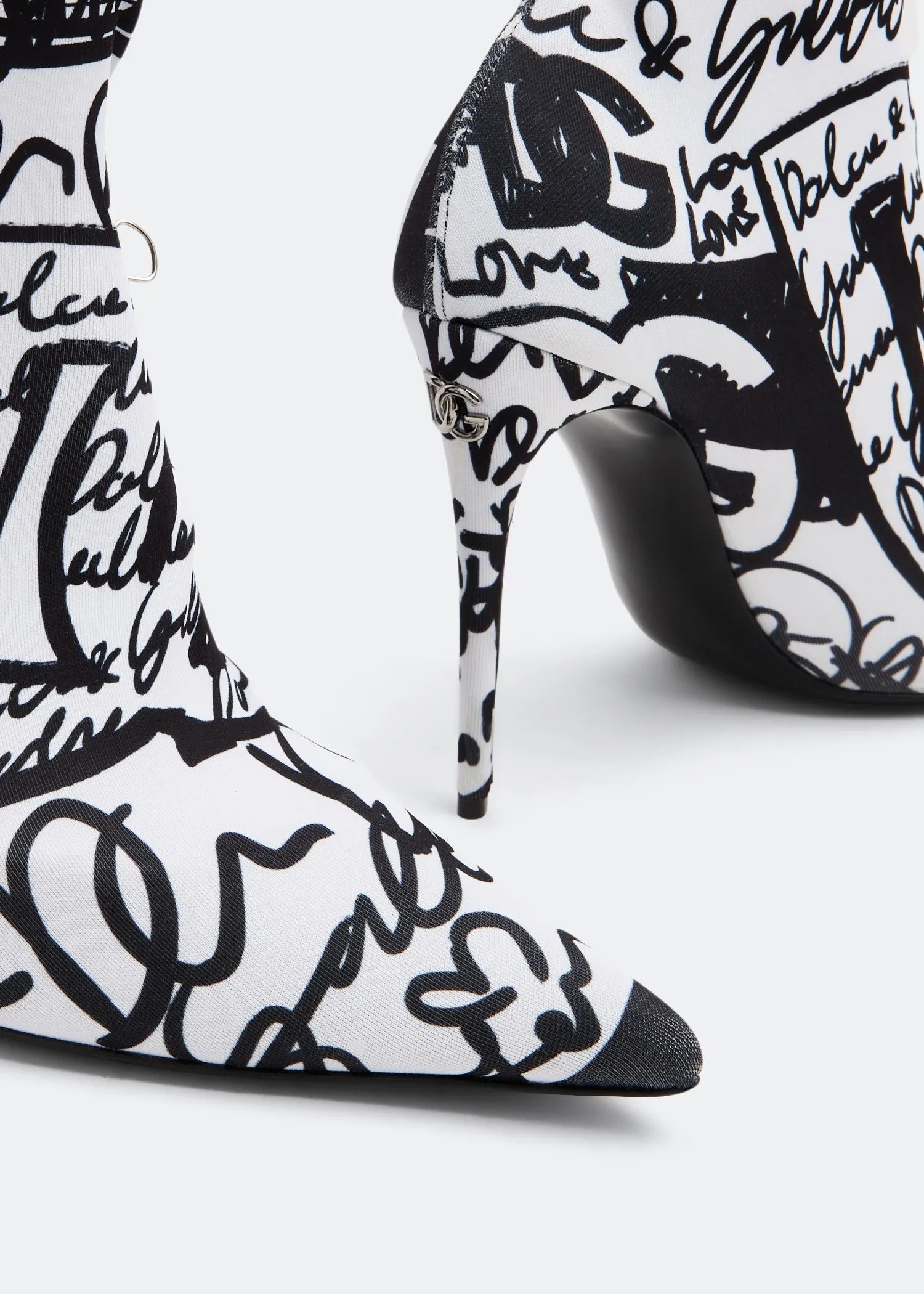 Dolce & Gabbana Dolce & Gabbana Graffiti-Print Pumps