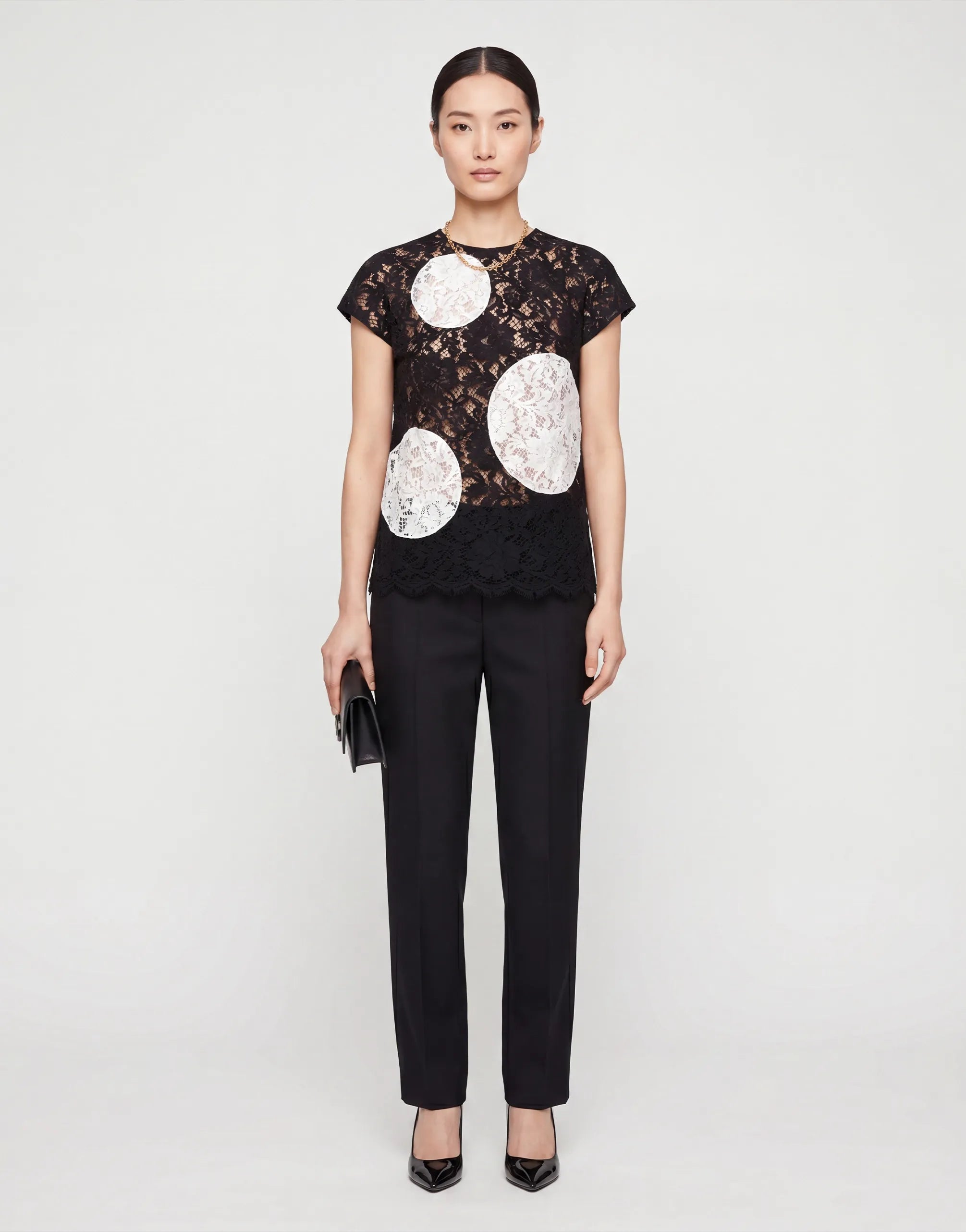 Dolce & Gabbana Top in pizzo con applicazioni a pois bianchi - alternate view