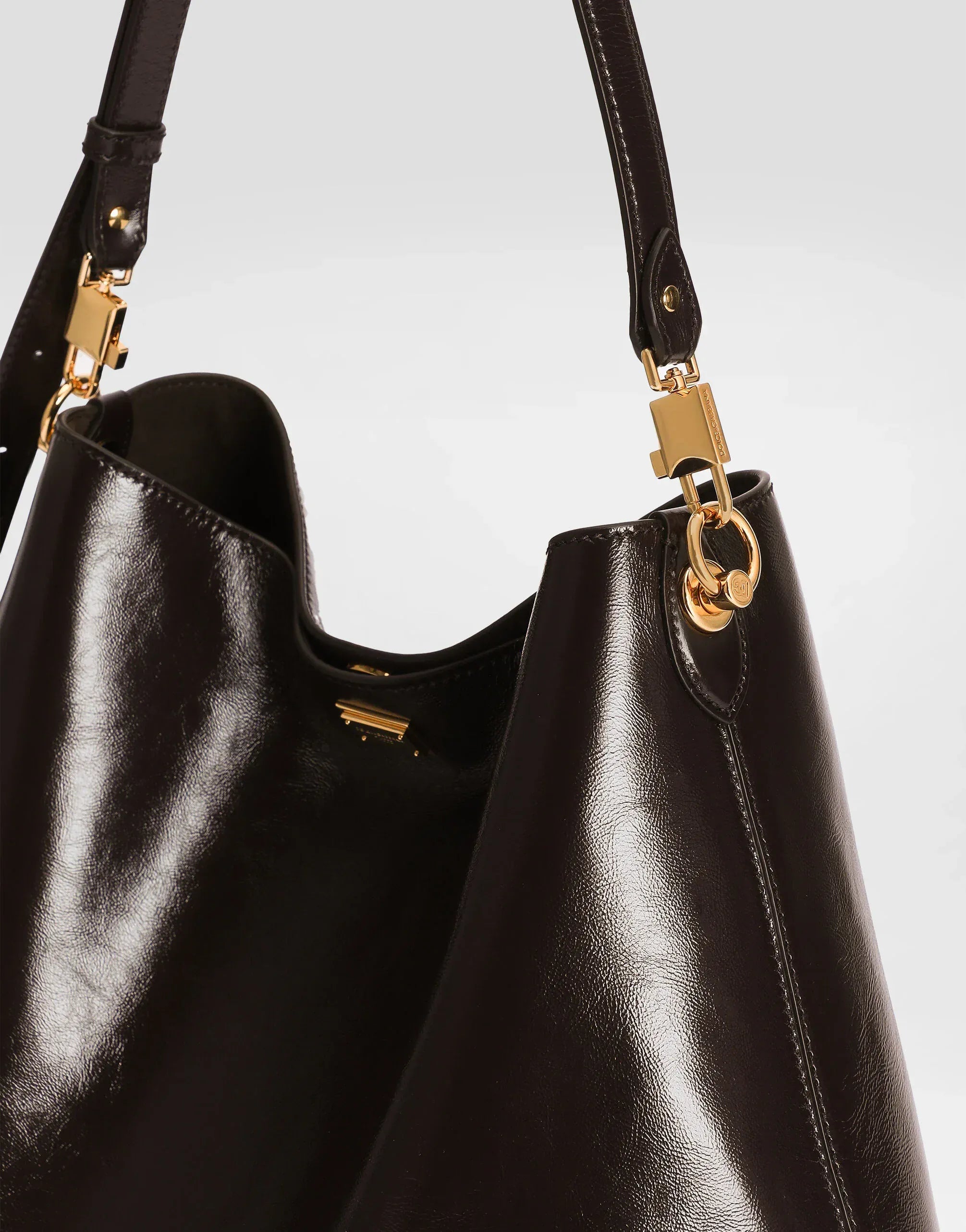 Dolce & Gabbana Large Vittoria Shoulder Bag