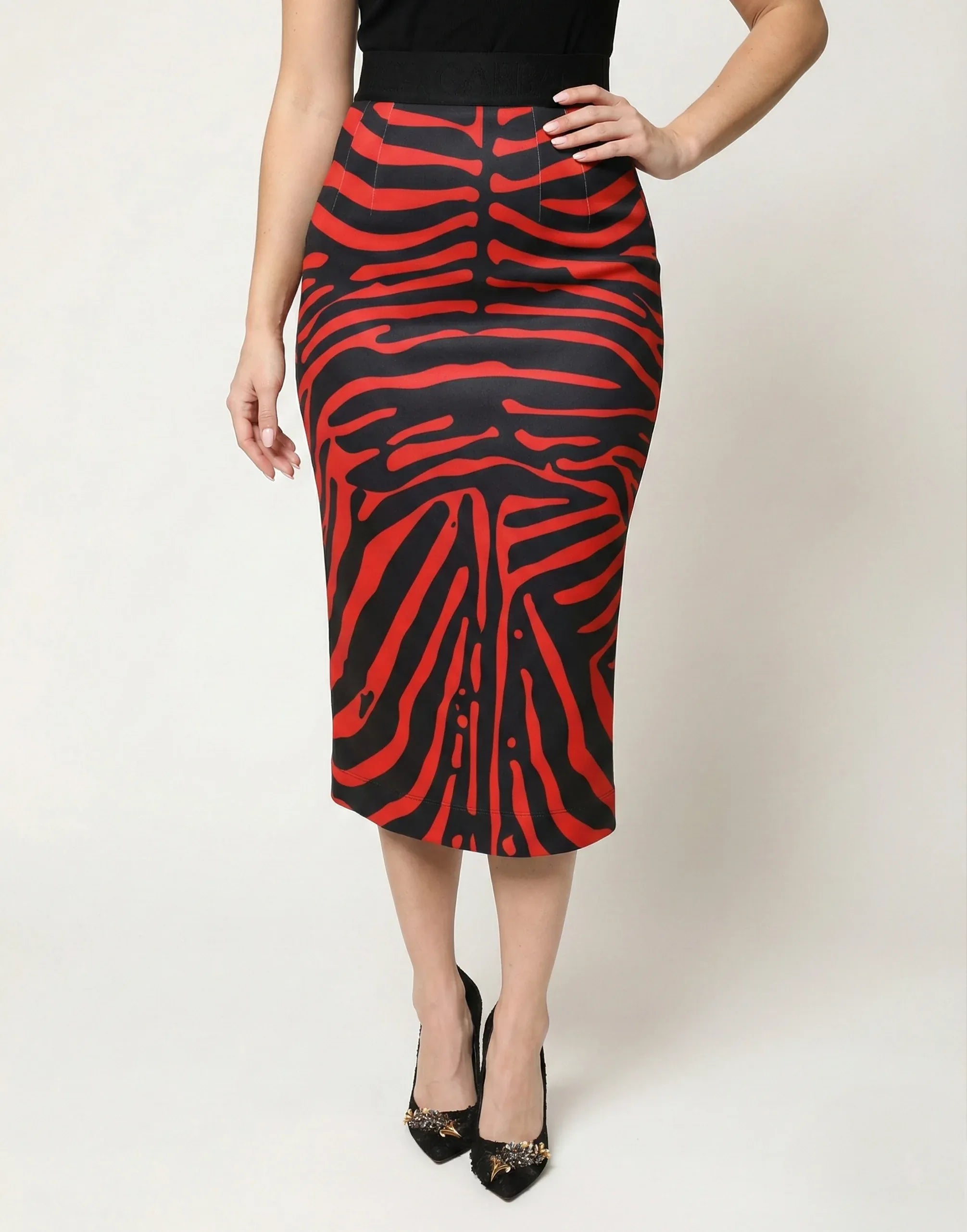 Dolce & Gabbana សំពត់ខ្លីបែបខ្មៅសខ្សែប៊ិចបែបសត្វហ្សេប្រា