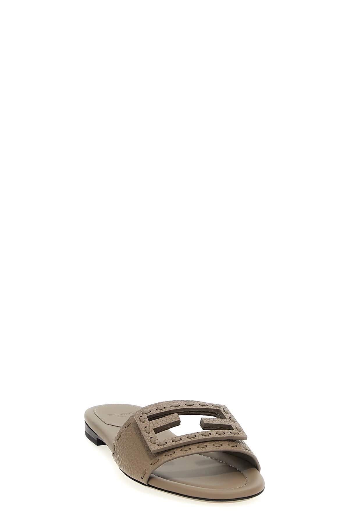 Fendi Fendi Baguette Leather Slides