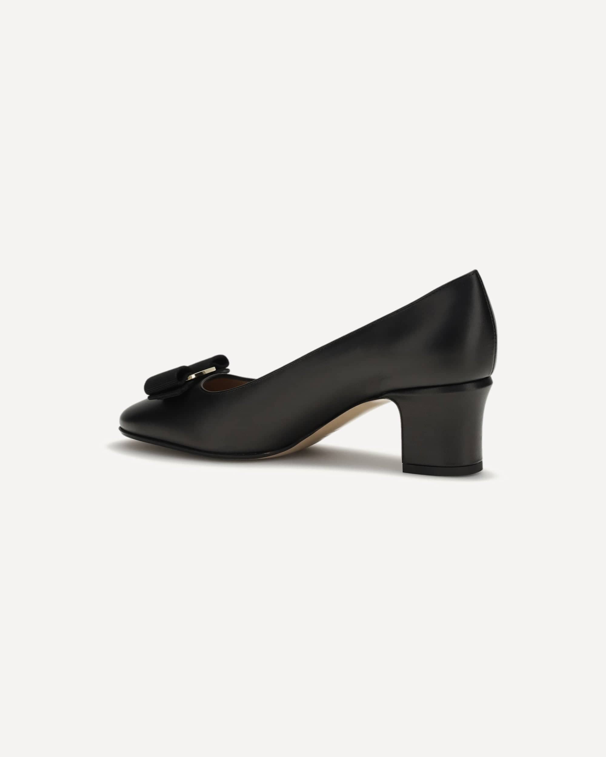 Ferragamo Fiocco Vera Pumps