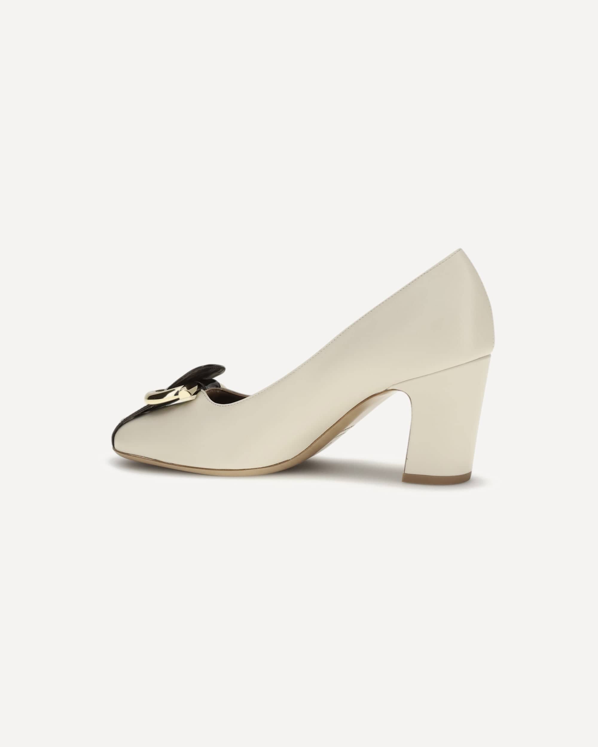 Ferragamo Leather Pumps