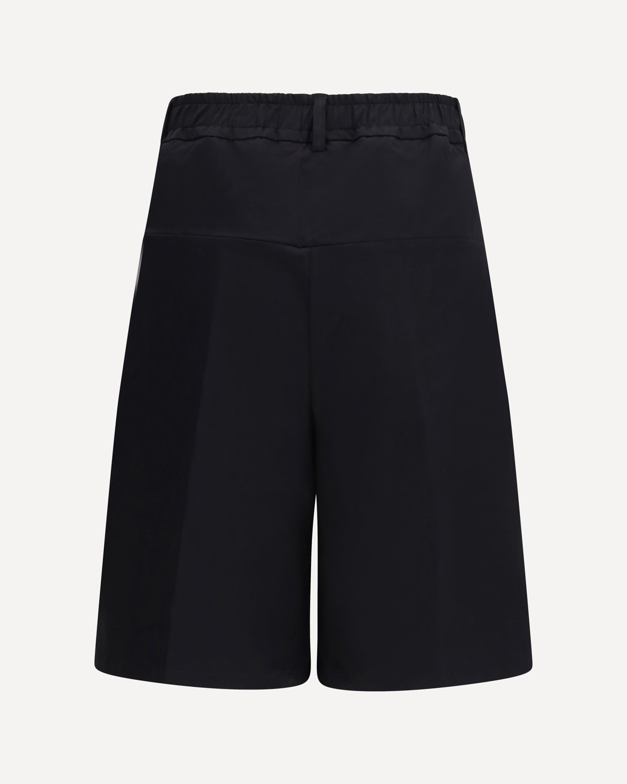 GCDS Logo Shorts With Piping Detail