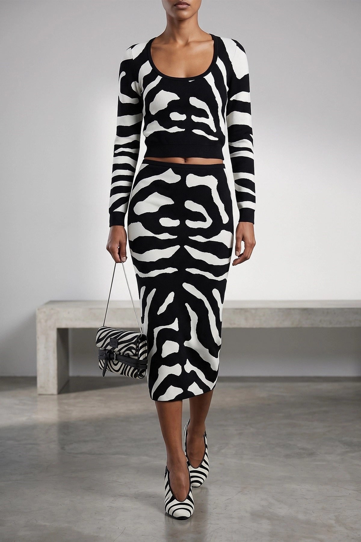 Moschino Zebra Intarsia Cropped Sweater - alternate view
