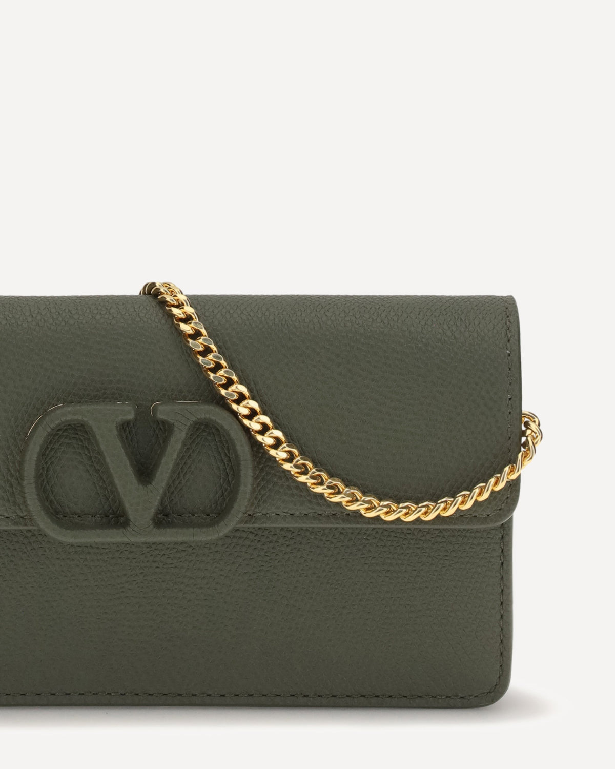 Valentino Garavani VLogo Signature Grainy Calfskin Chain Wallet
