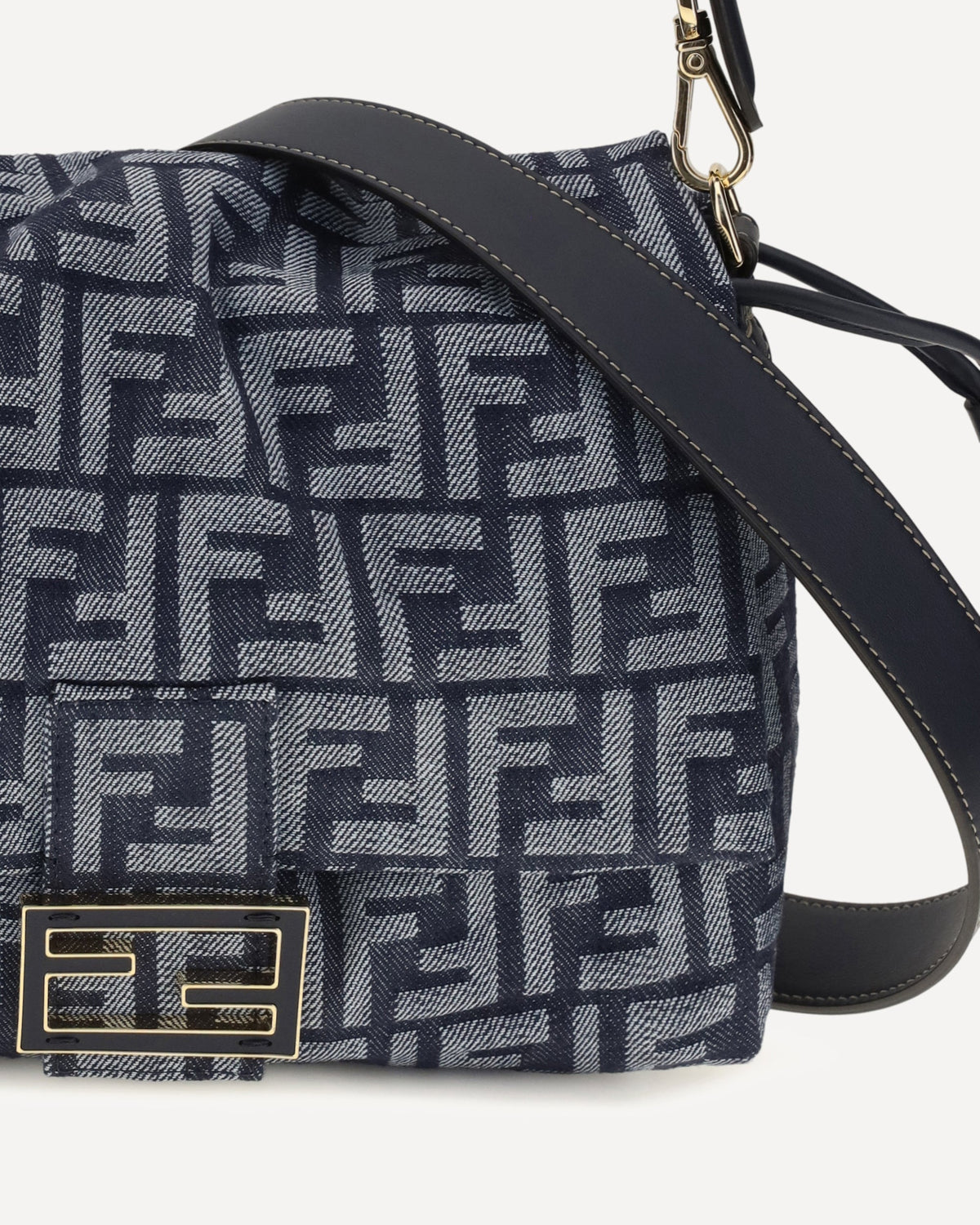 Fendi Mamma Baguette Shoulder Bag