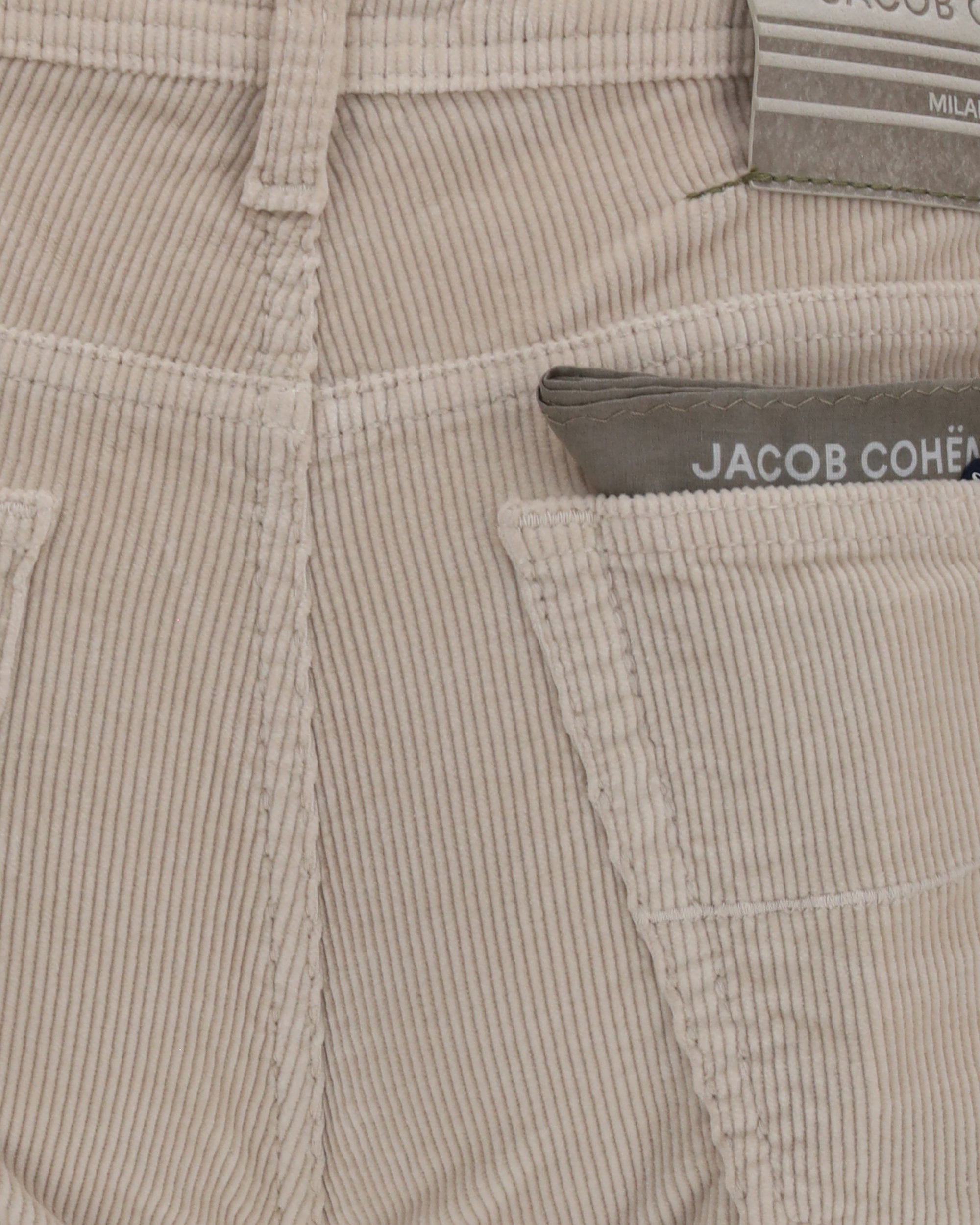 Jacob Cohen بنطال كوردروي بقصة ساق مستقيمة