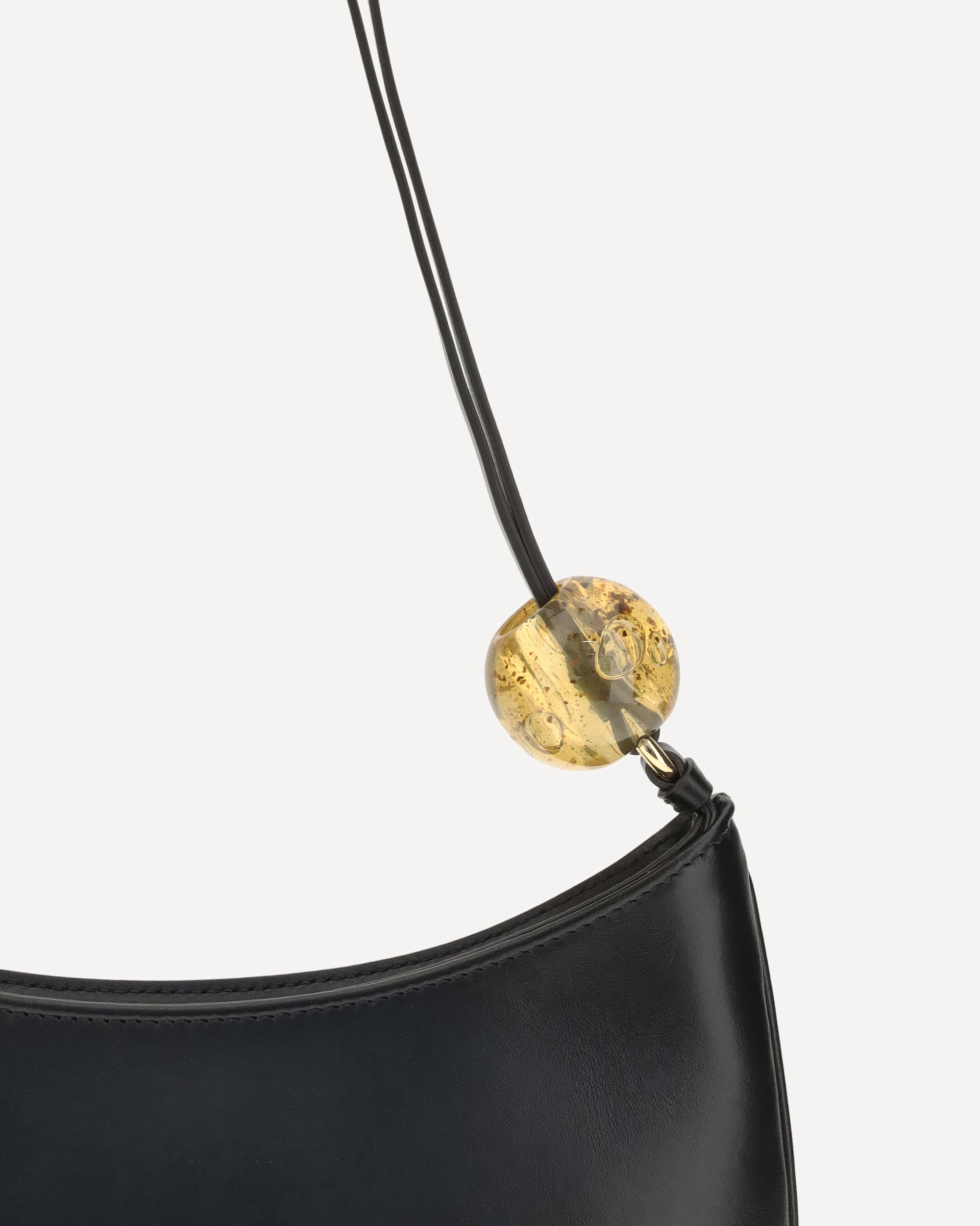 Jacquemus Jacquemus Bisou Perle Large Shoulder Bag