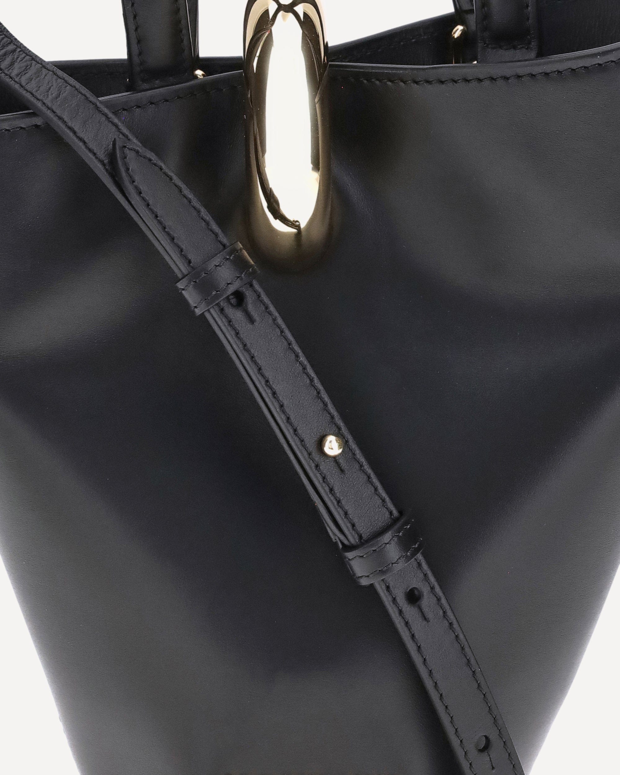 Jacquemus La Bambola Small Bucket Bag