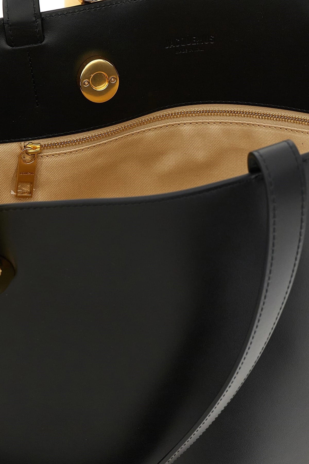Jacquemus Jacquemus Le Bambola Moyen Shoulder Bag