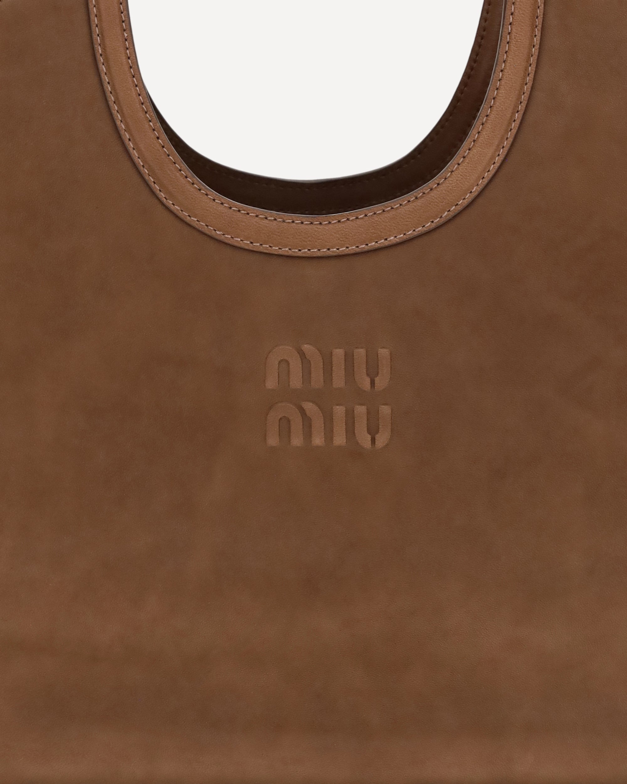 حقيبة تسوق Miu Miu Ivy من نابا