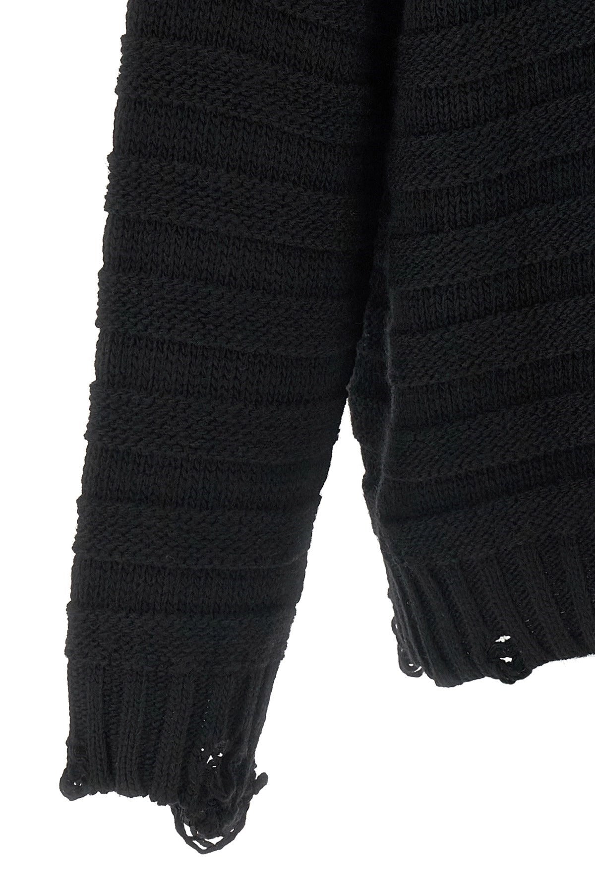 كارديغان صوف بمظهر مهترئ من MM6 Maison Margiela