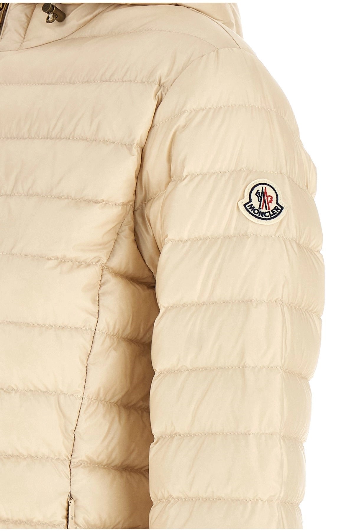 سترة Moncler Igelhood محشوة بالزغب