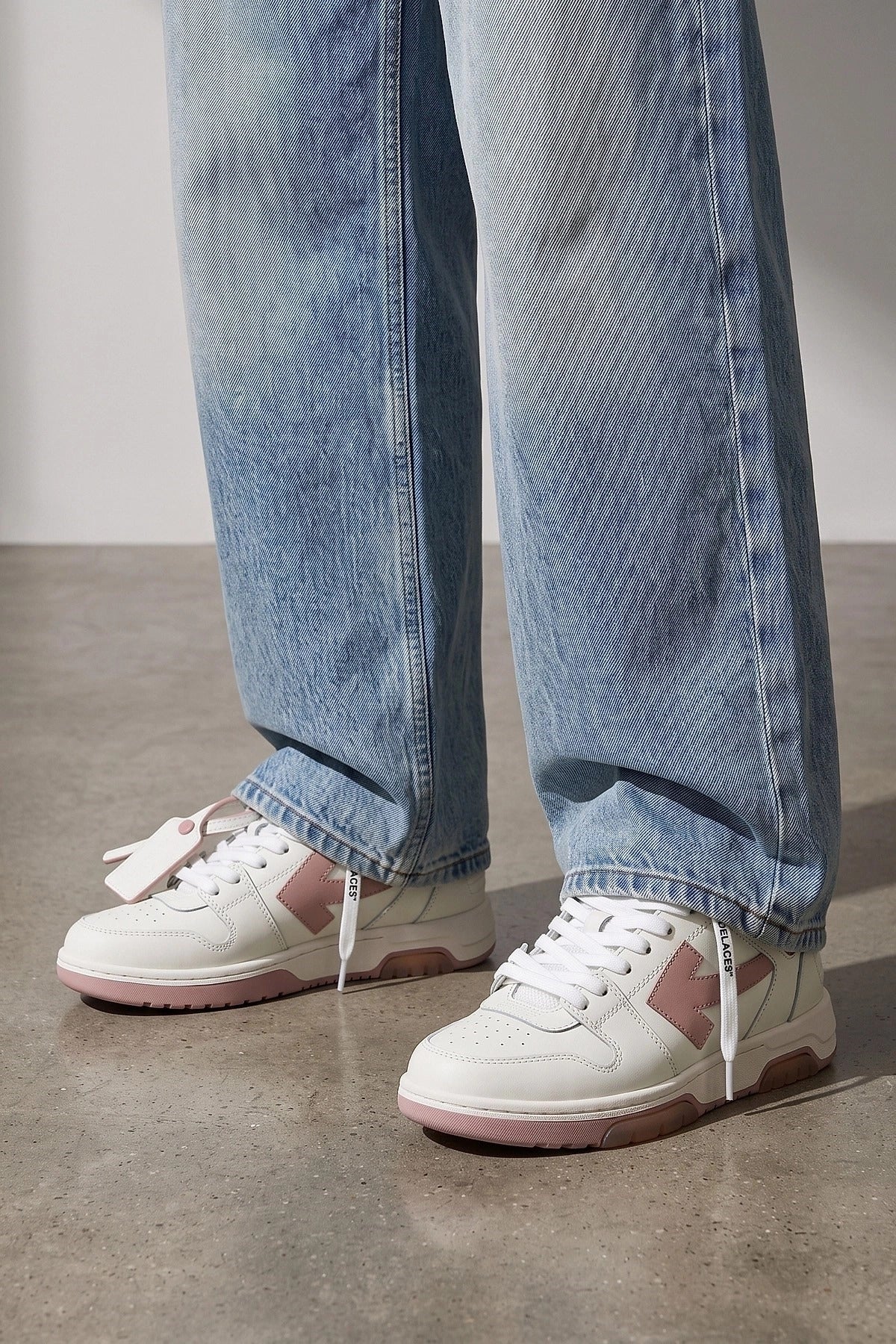 Off-White Out Of Office Turnschuhe