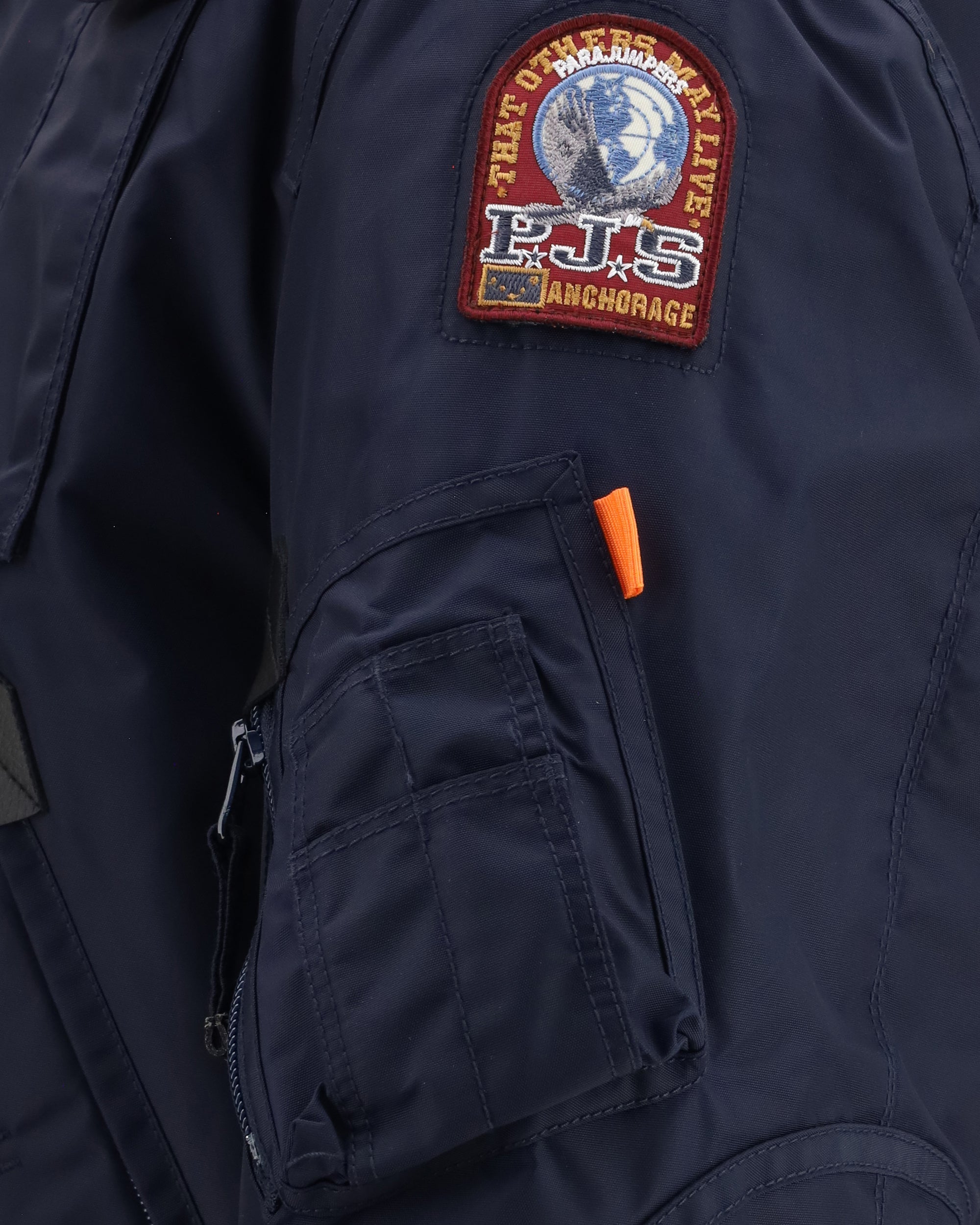 جاكيت بومبر Gobi بغطاء رأس من Parajumpers