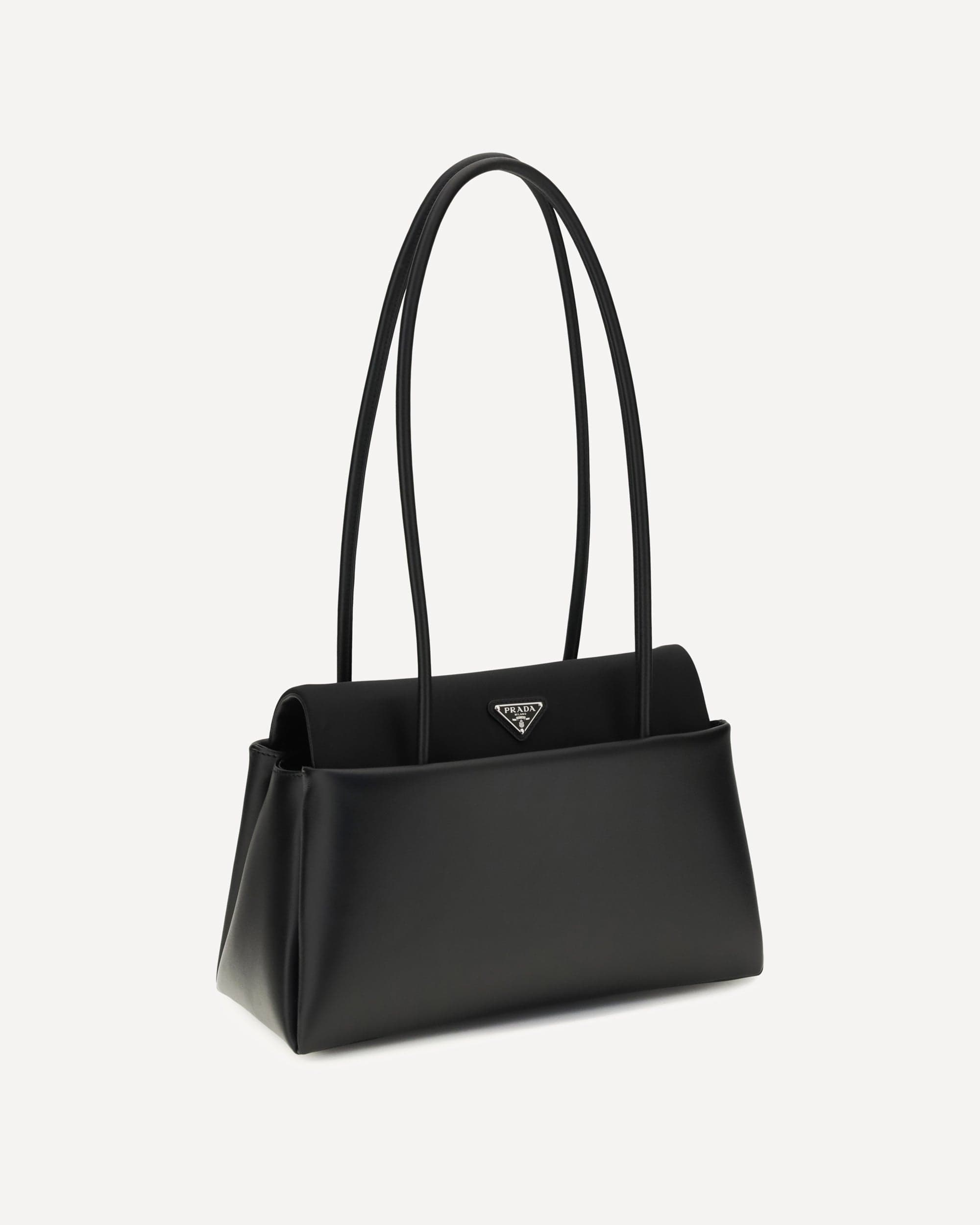 レザーショルダーバッグ - alternate view