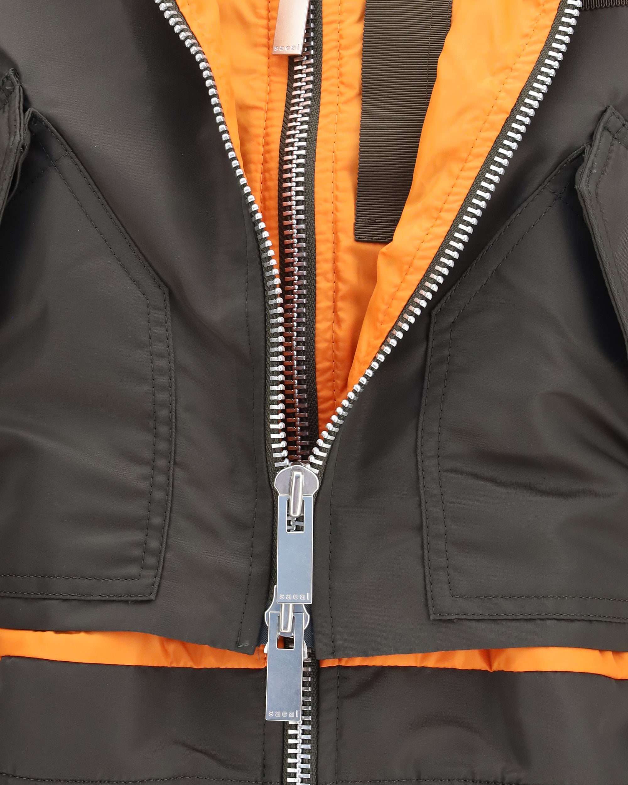 Jaqueta de nylon Sacai com zíper duplo