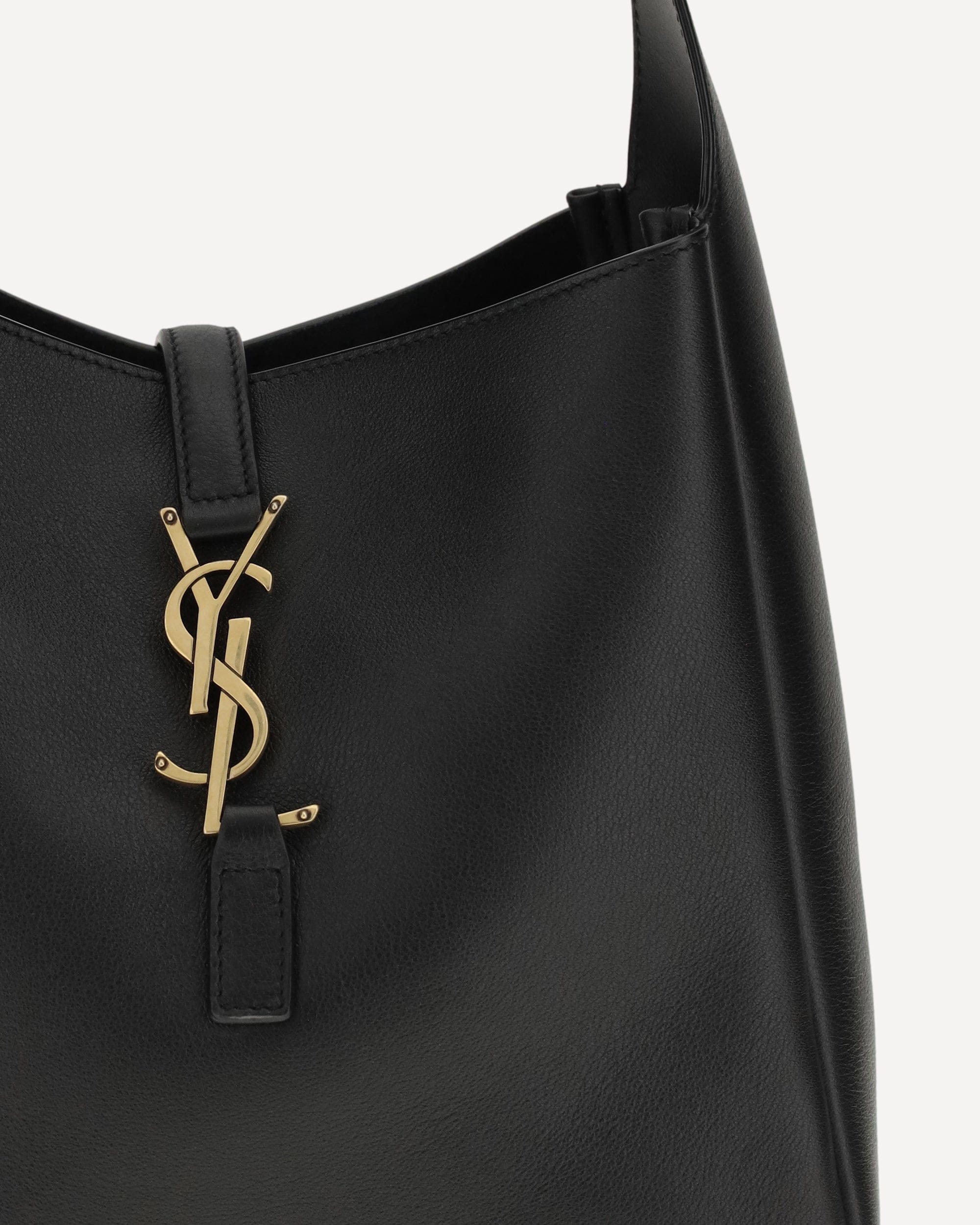 Saint Laurent Le 5 à 7 Shoulder Bag