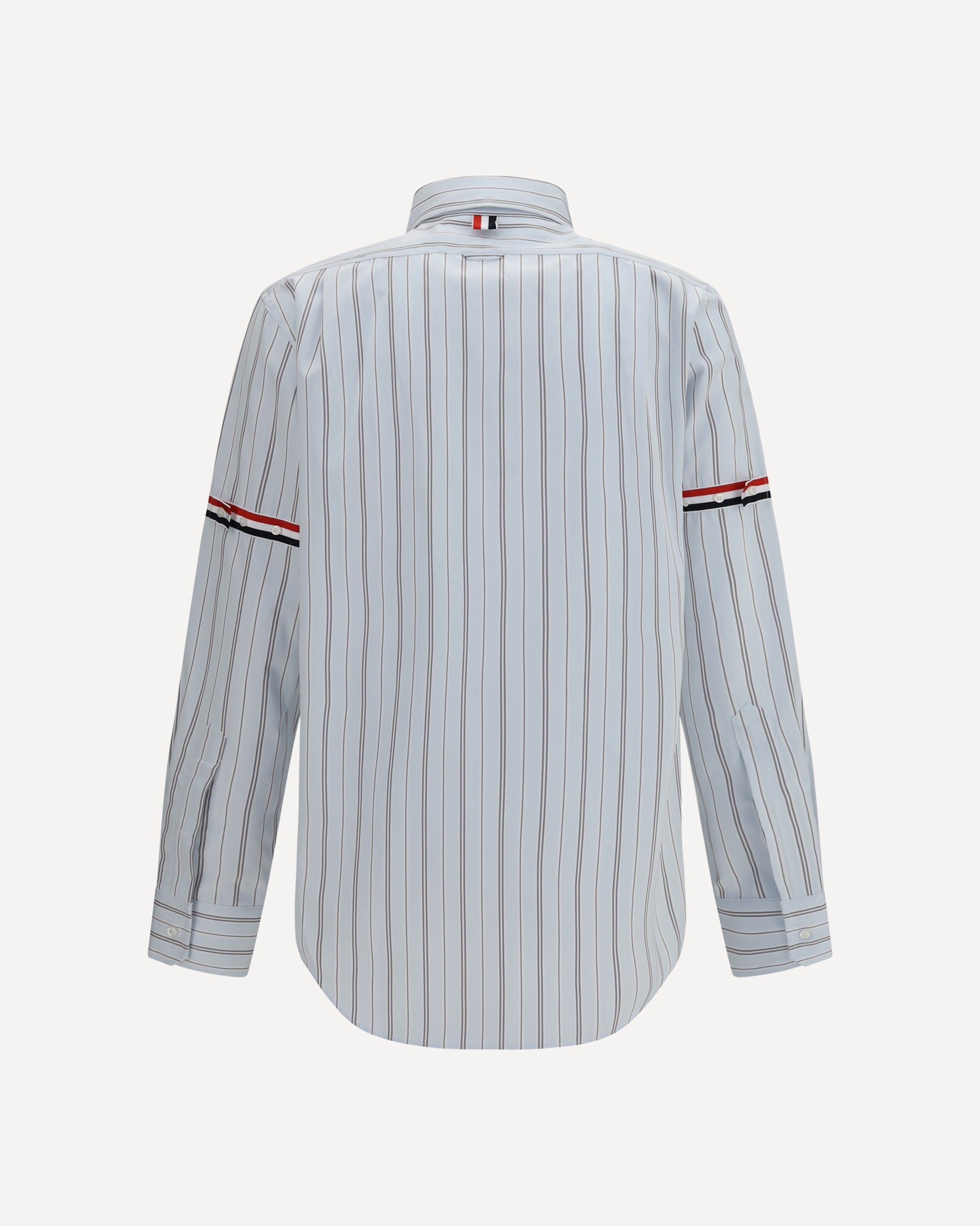 قميص بوبلين بغروغران مخطط بخطوط رفيعة من Thom Browne