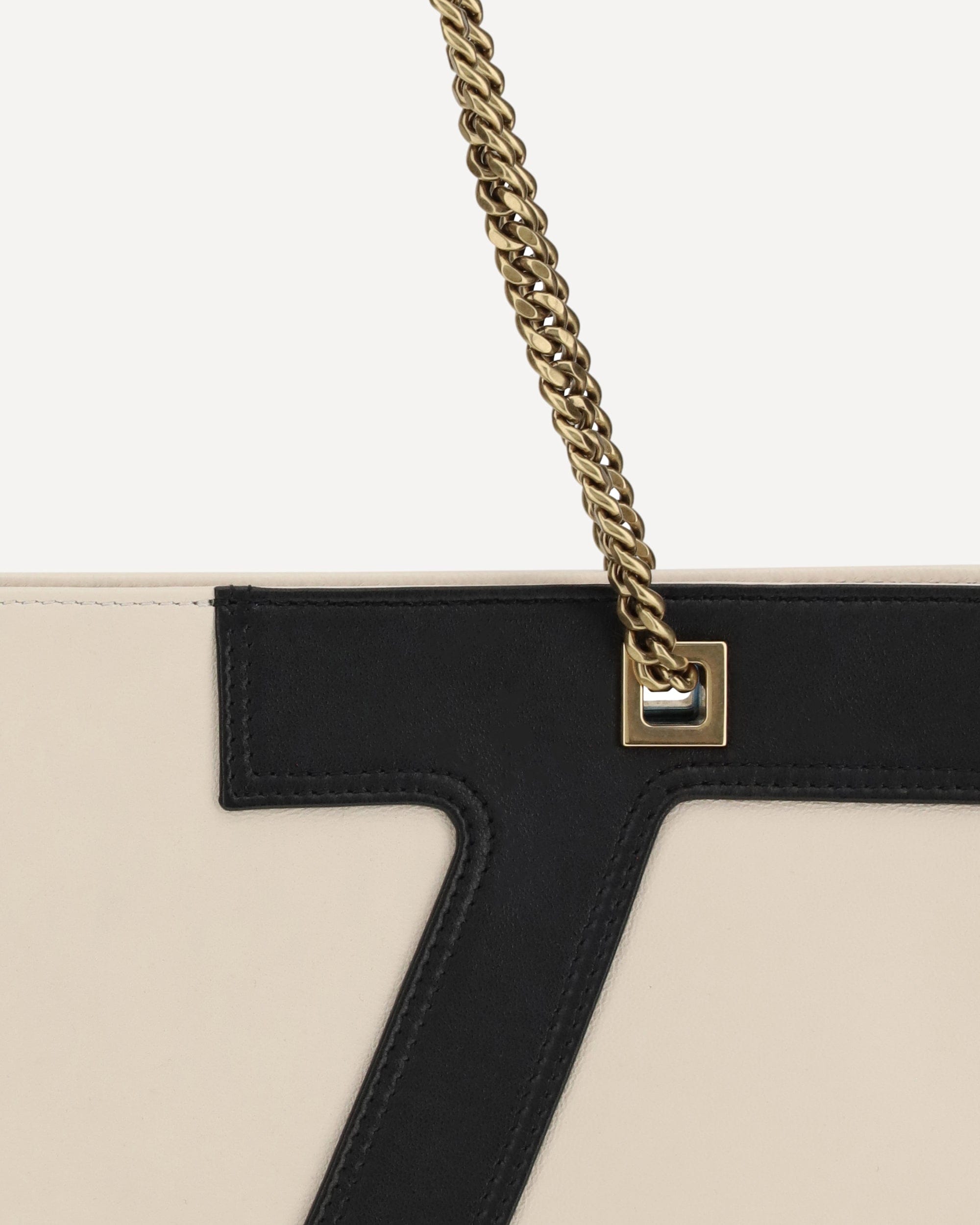 Valentino Garavani Large Viva Superstar Shoulder Bag