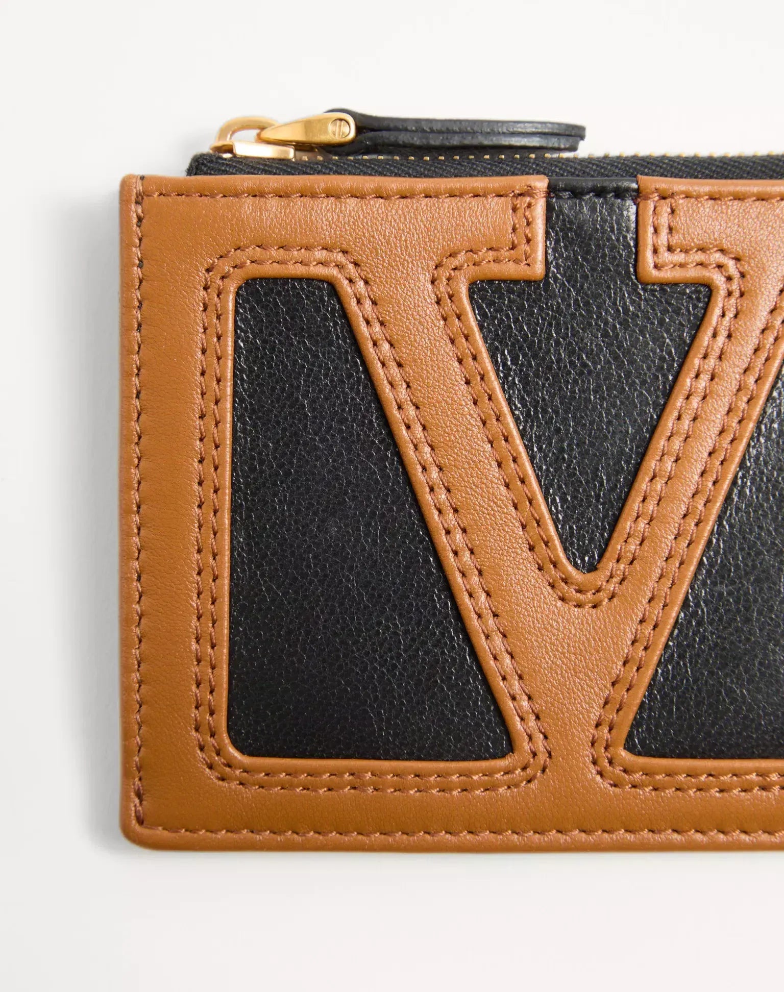 Valentino Garavani Valentino Garavani Viva Superstar Wallet (dupe)