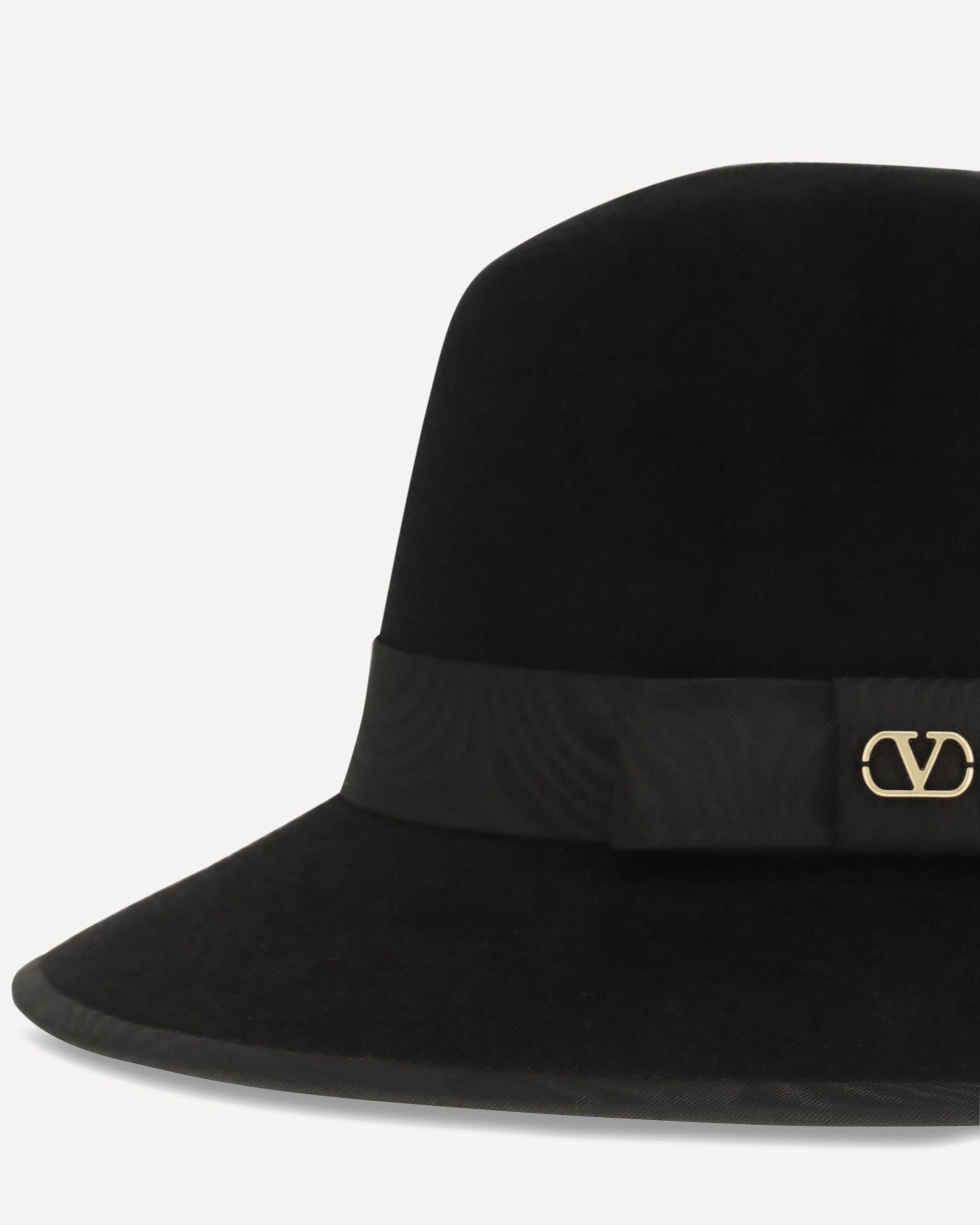 Valentino Garavani Valentino Garavani Vlogo Signature Hat