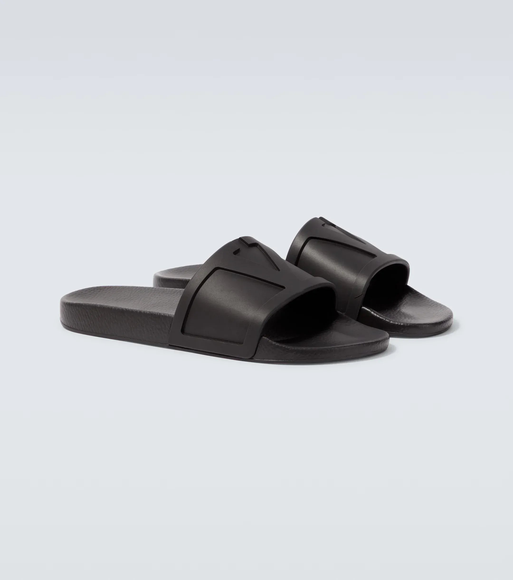 Valentino Garavani VLogo Slides