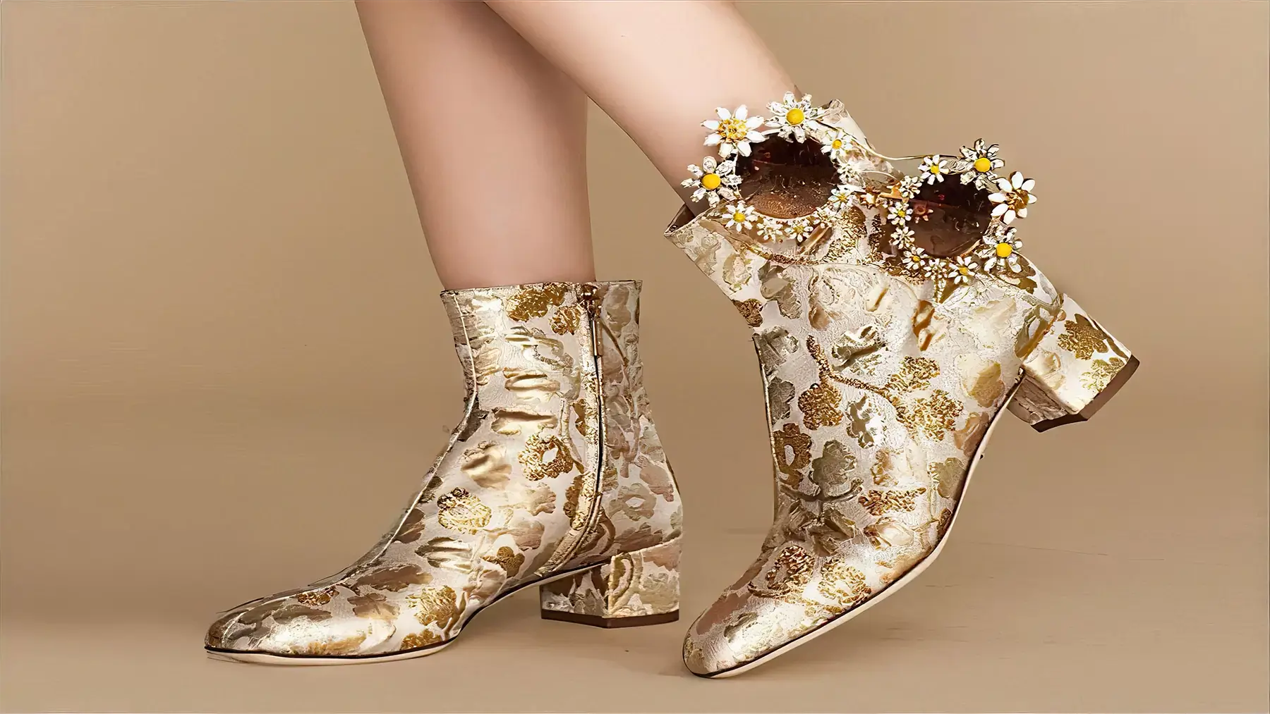 Dolce & Gabbana Womens Boots: Unveiling Sartorial Excellence | Sendegaro