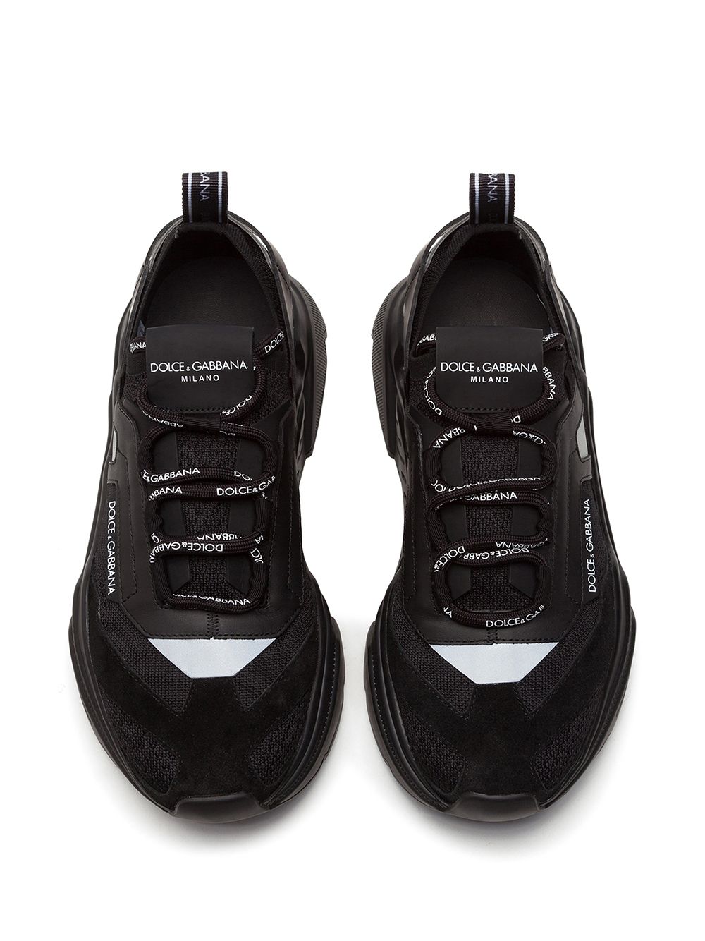 Sneaker in maglia elastica di Daymaster in nero