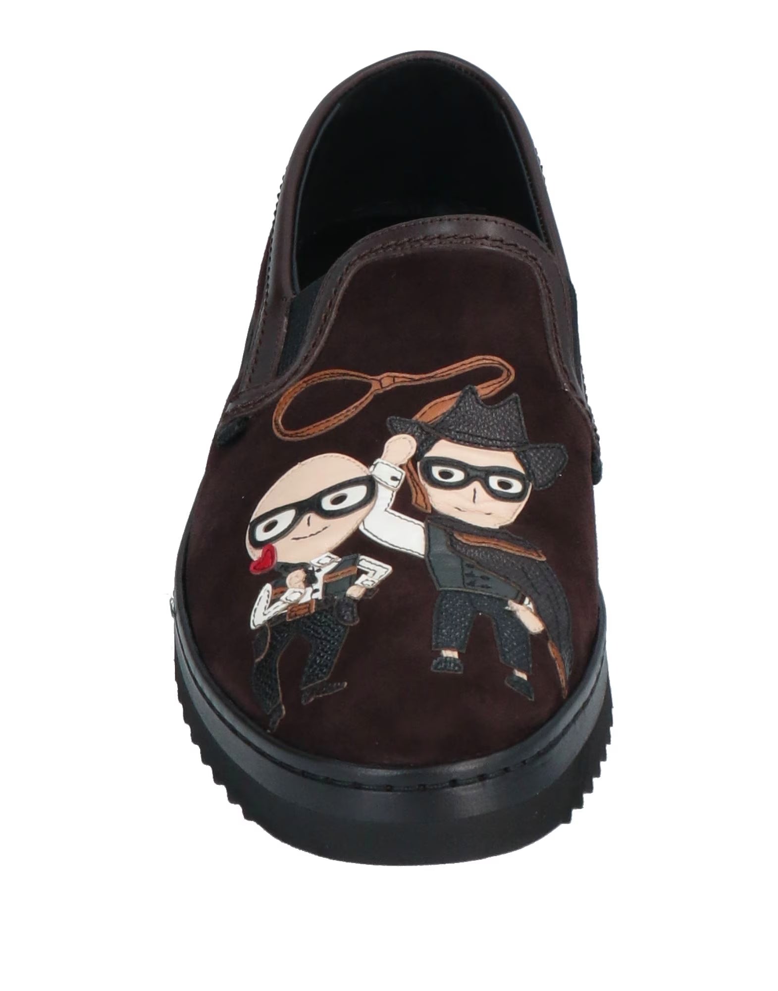 حذاء رياضي من جلد الشامواه بتصميم المصمم 