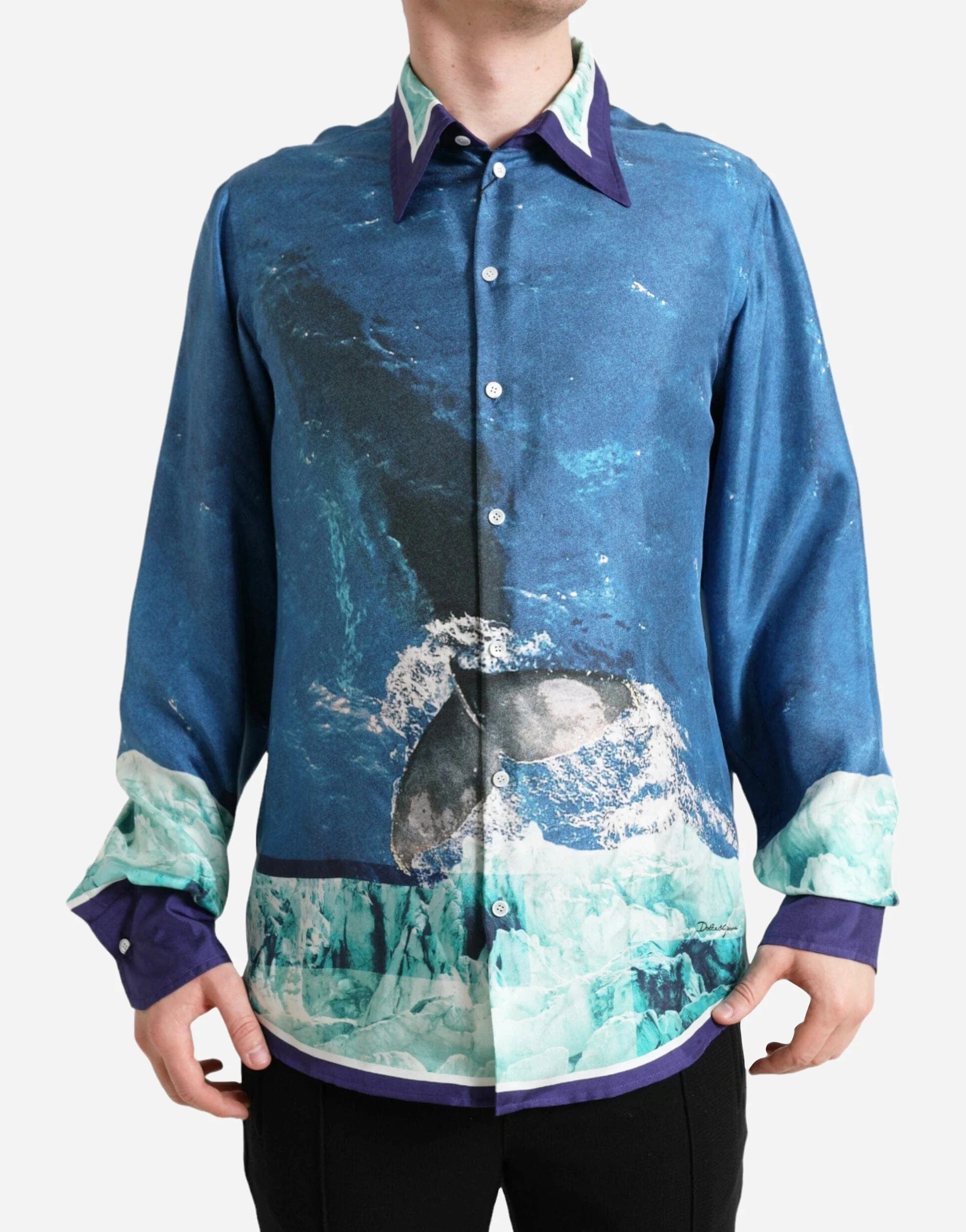 قميص بياقة من الحرير بطبعات المحيط