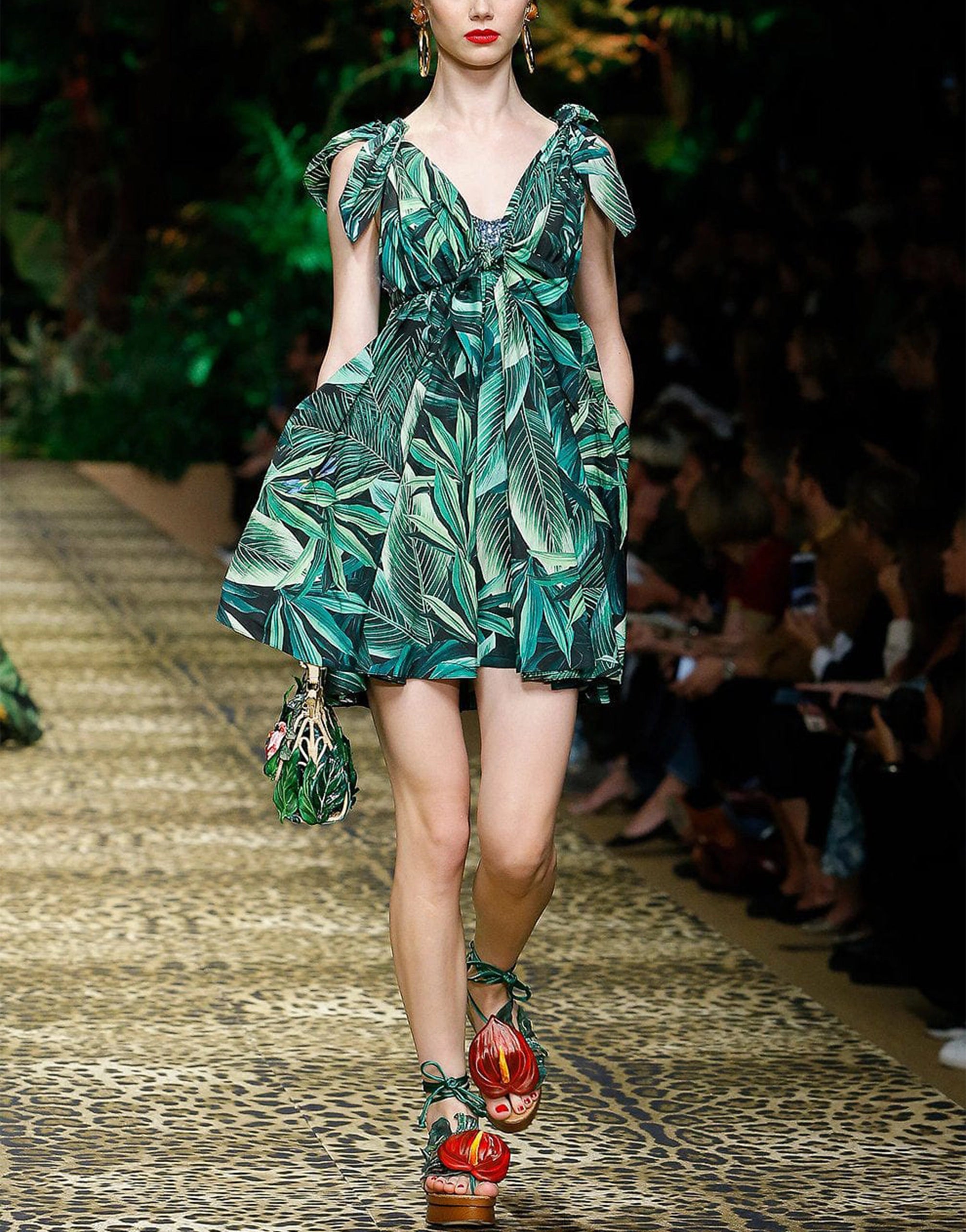 Short Poplin Dress With Leaf Print