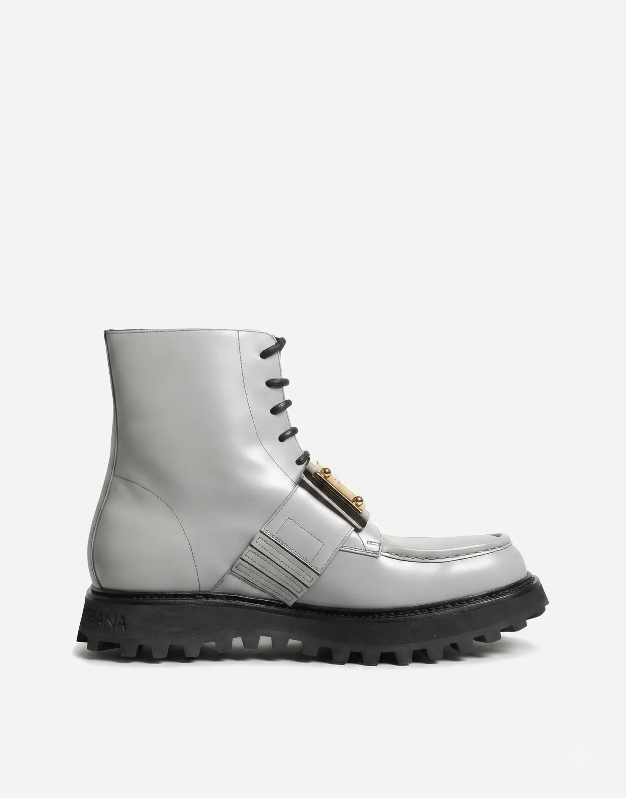 Logo-Plaque Leather Lace-Up Ankle Boots