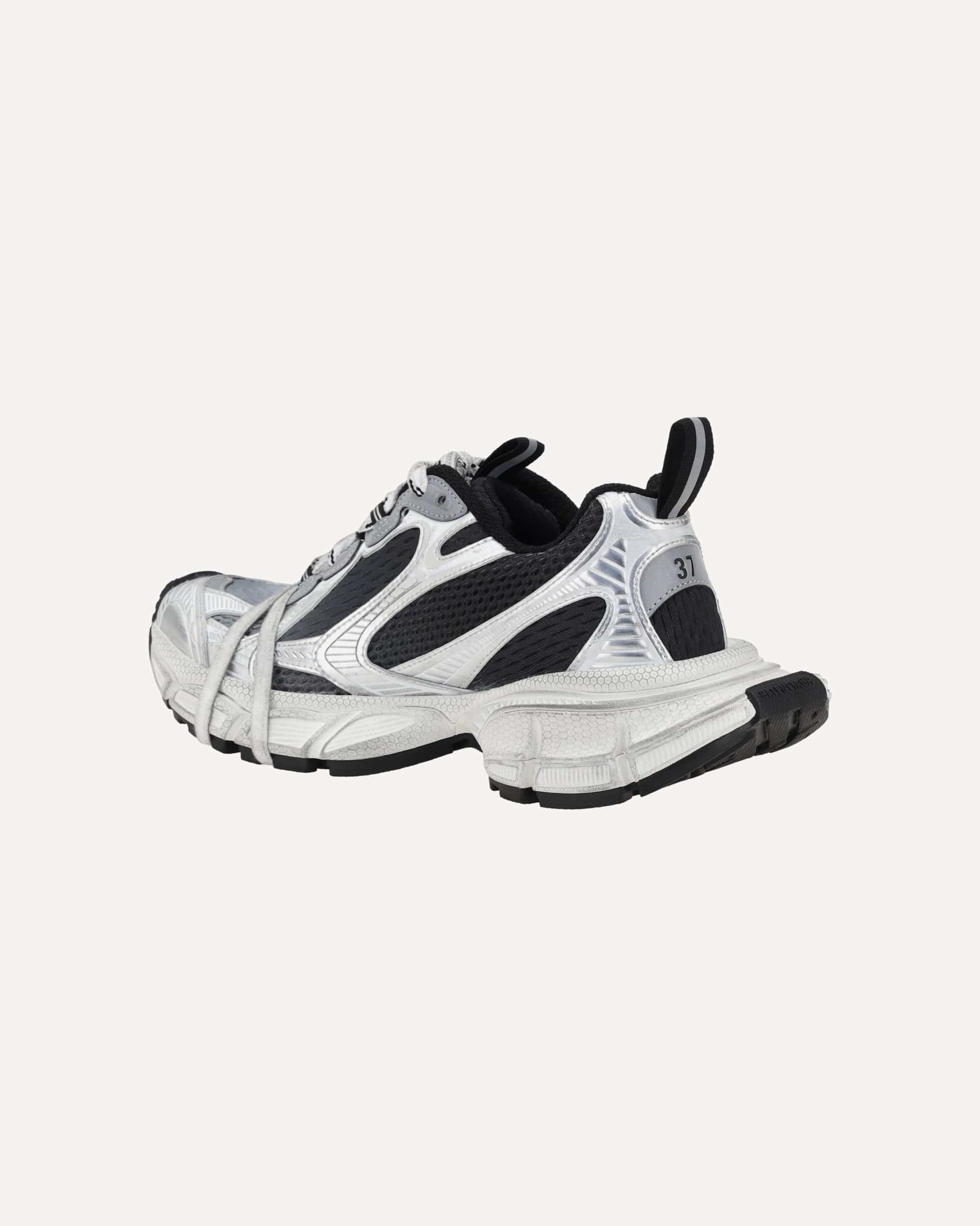 Balenciaga 3xl Gradient Sneakers