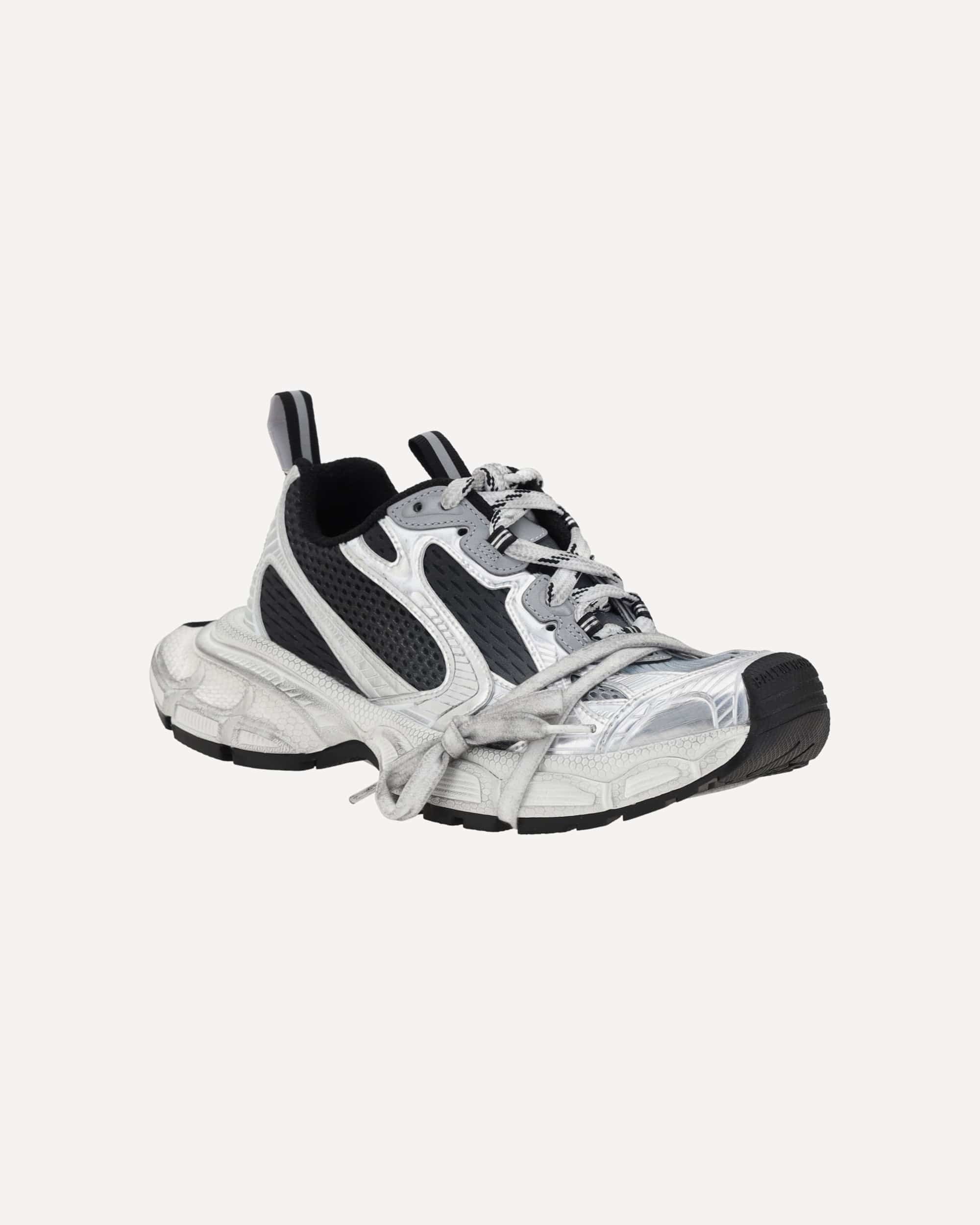 Balenciaga 3xl Gradient Sneakers