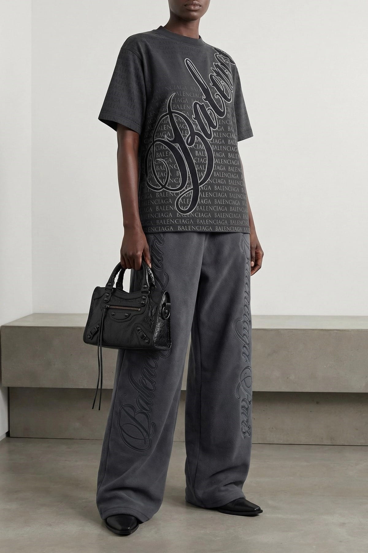 Balenciaga T-shirt met cursieve opdruk - alternate view