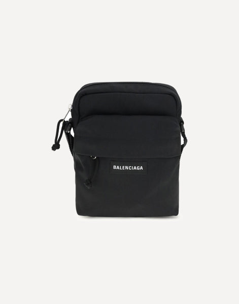 balenciaga-explorer-shoulder-