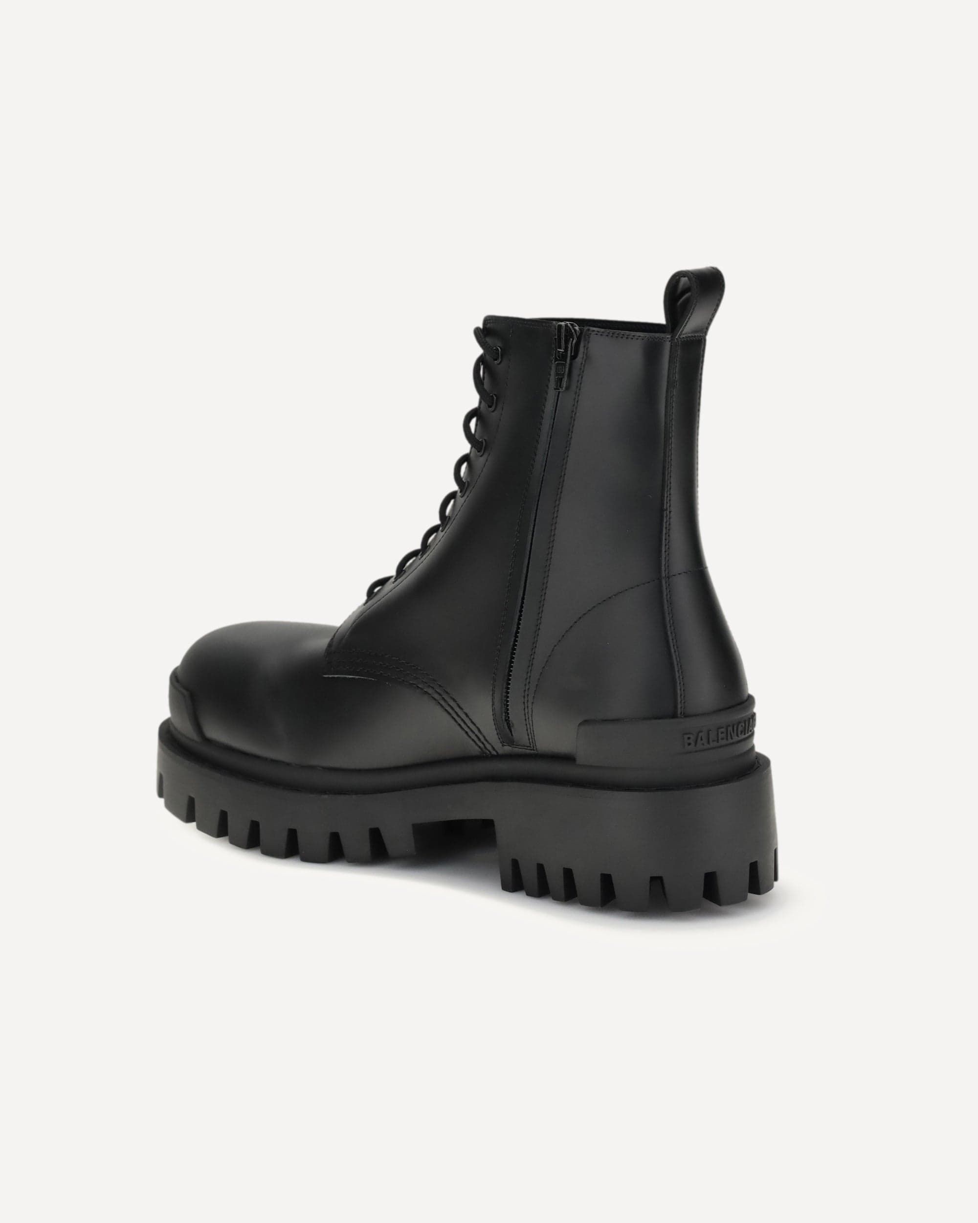 Balenciaga ストライク レースアップブーツ | Sendegaro JP